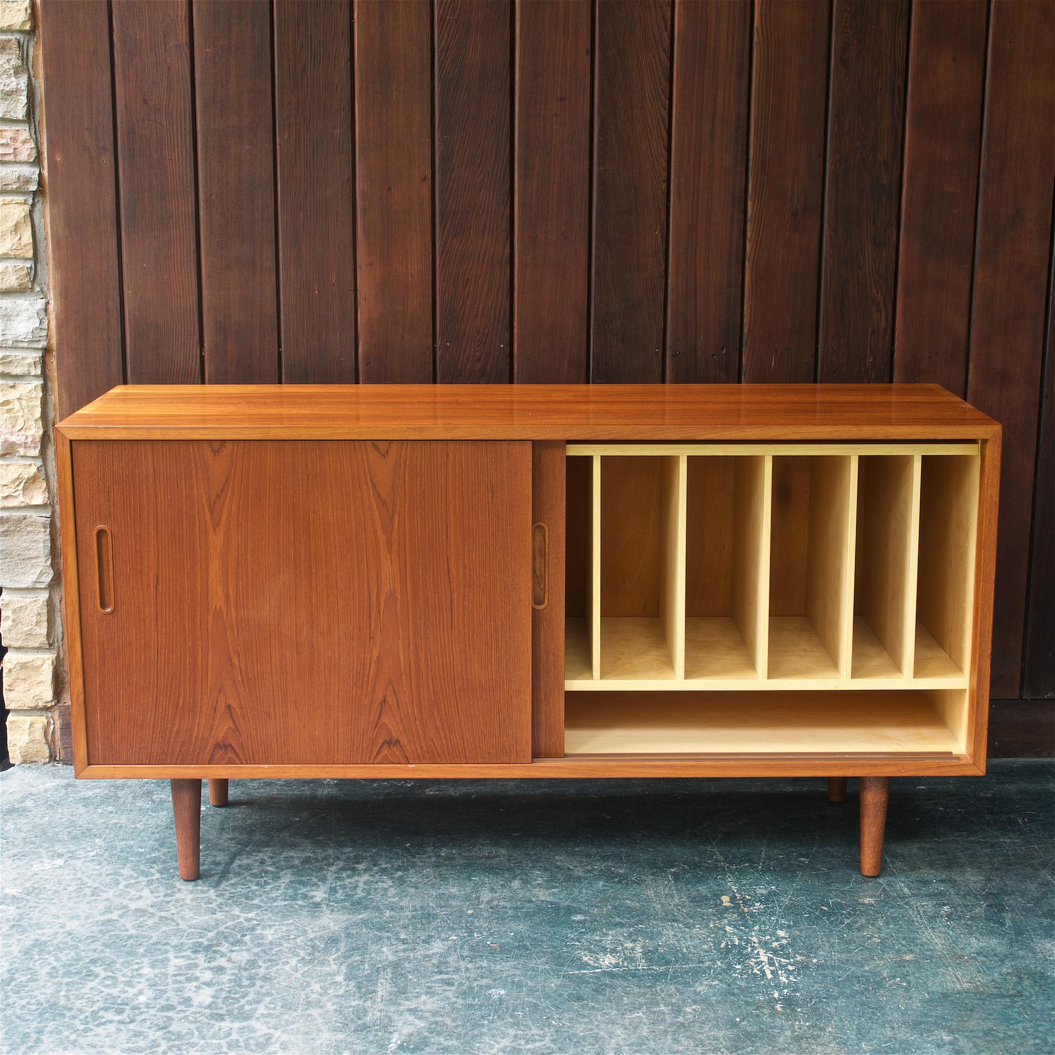 Veneer 1960s Danish Teak Credenza Record Album LP Storage Shelving Midcentury Cabinet