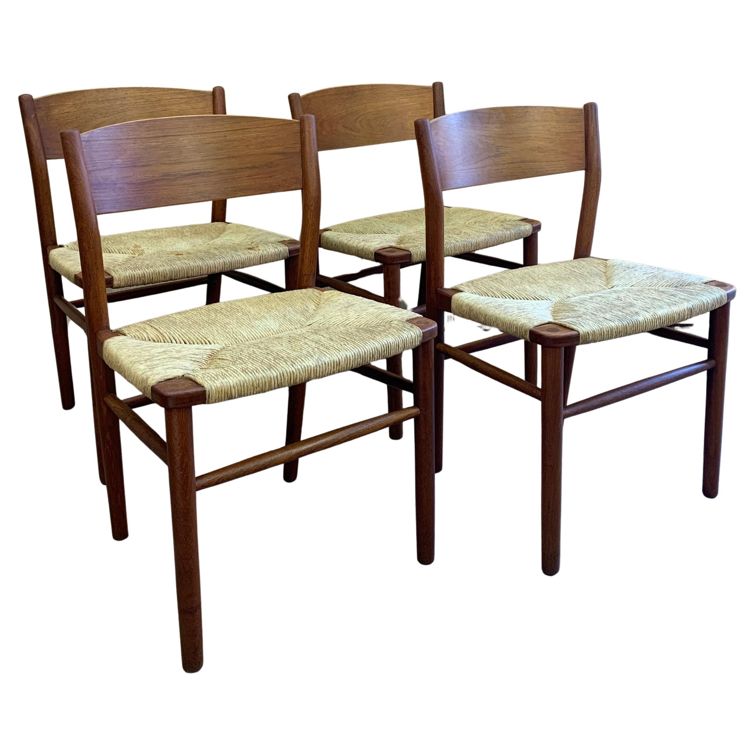 1960er Jahre Dänische Teakholz-Esszimmerstühle von Børge Mogensen im Angebot