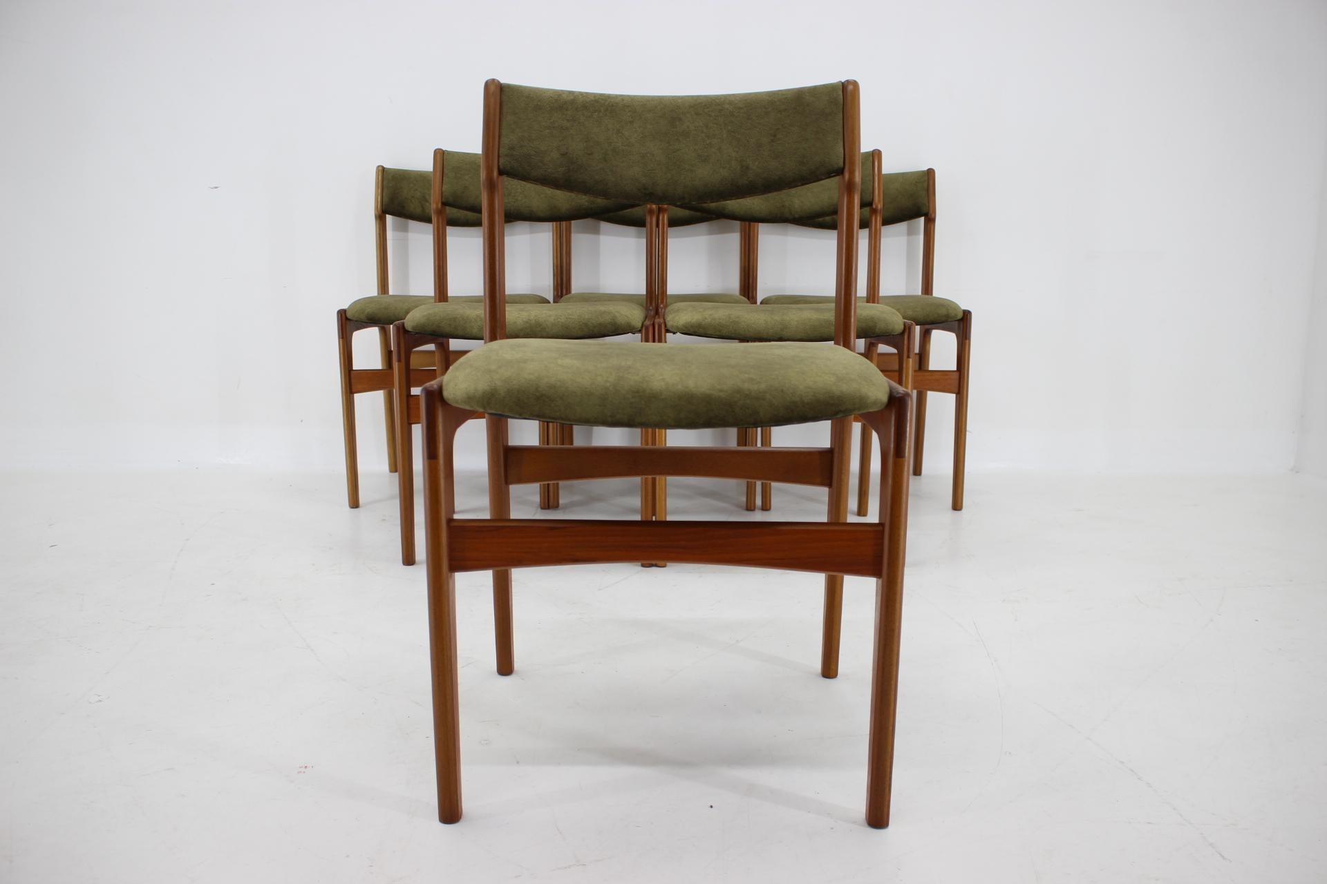 Juego de 6 sillas de comedor danesas de teca de los años 60 Danés en venta