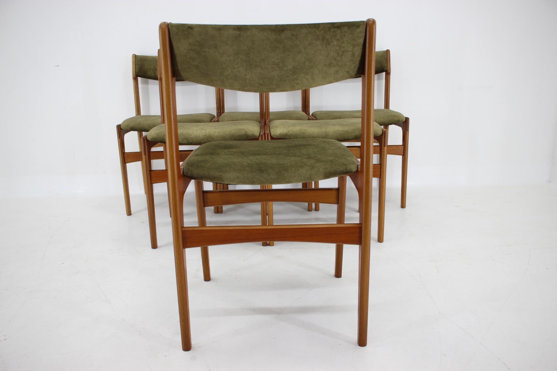 Juego de 6 sillas de comedor danesas de teca de los años 60 en venta 1