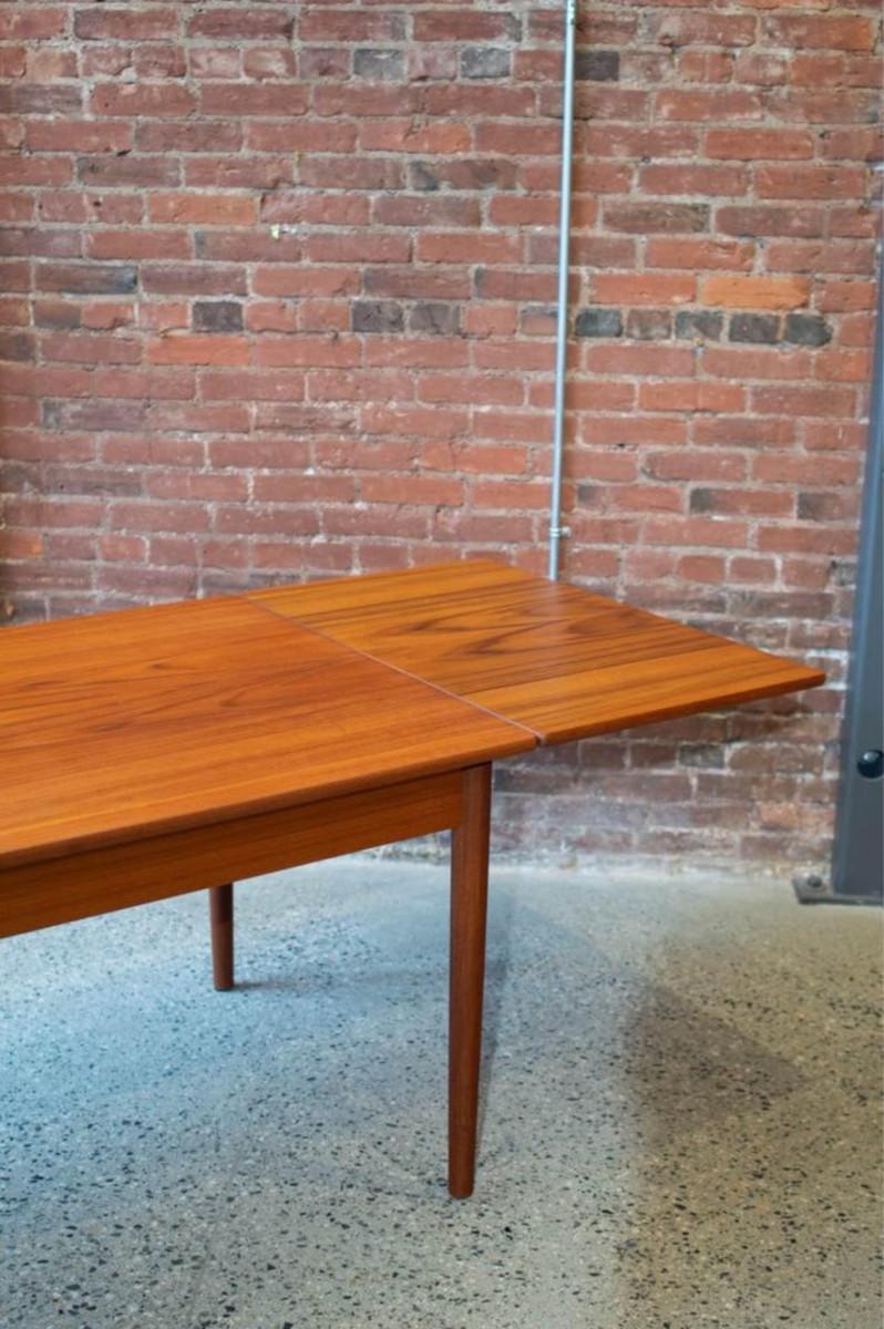 1960s Danish Teak Dining Table by Hans Wegner for Andreas Tuck In Excellent Condition In Victoria, BC