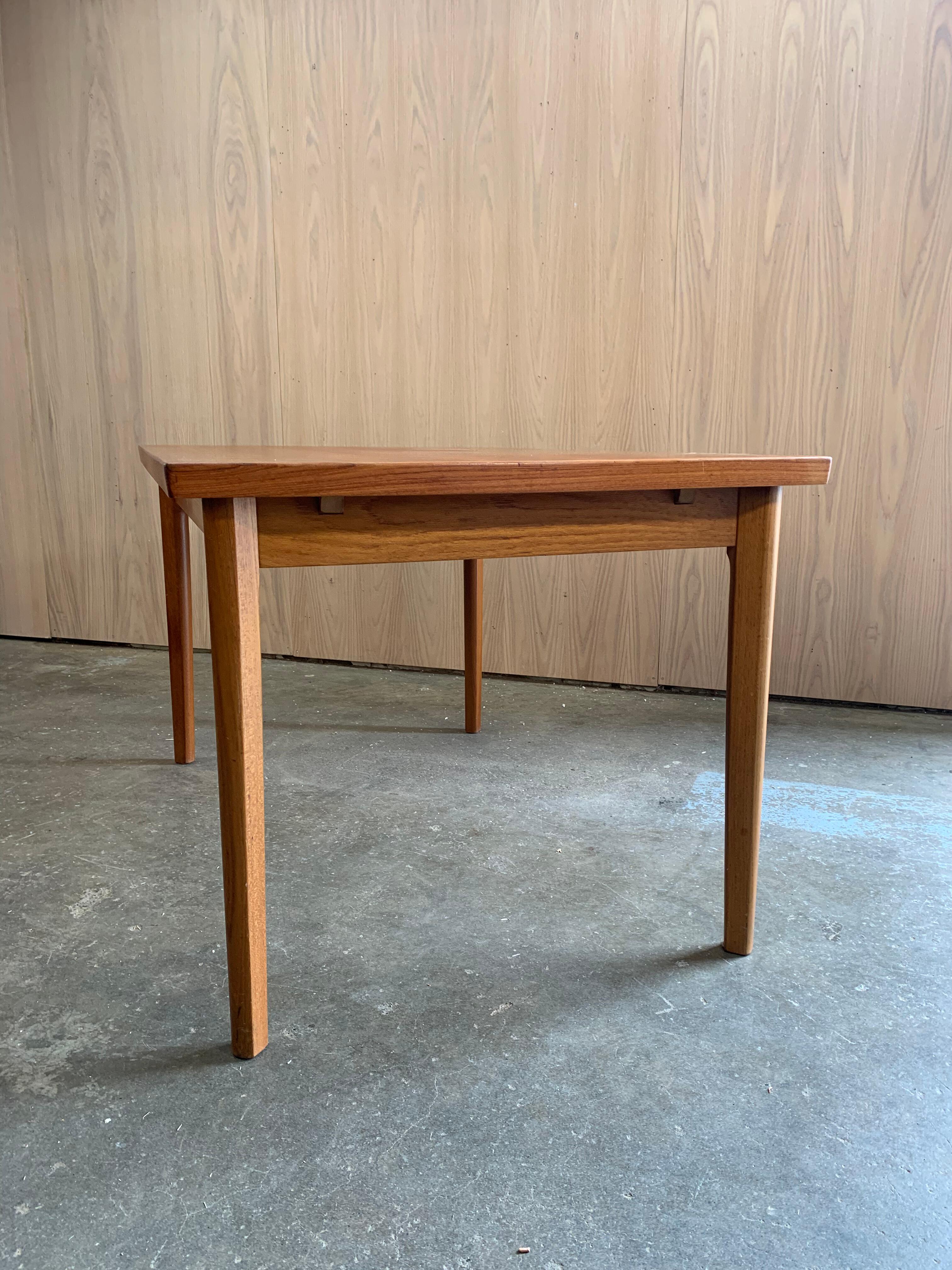 Mid-20th Century 1960s Danish Teak Draw-Leaf Dining Table by Vejle Stole For Sale