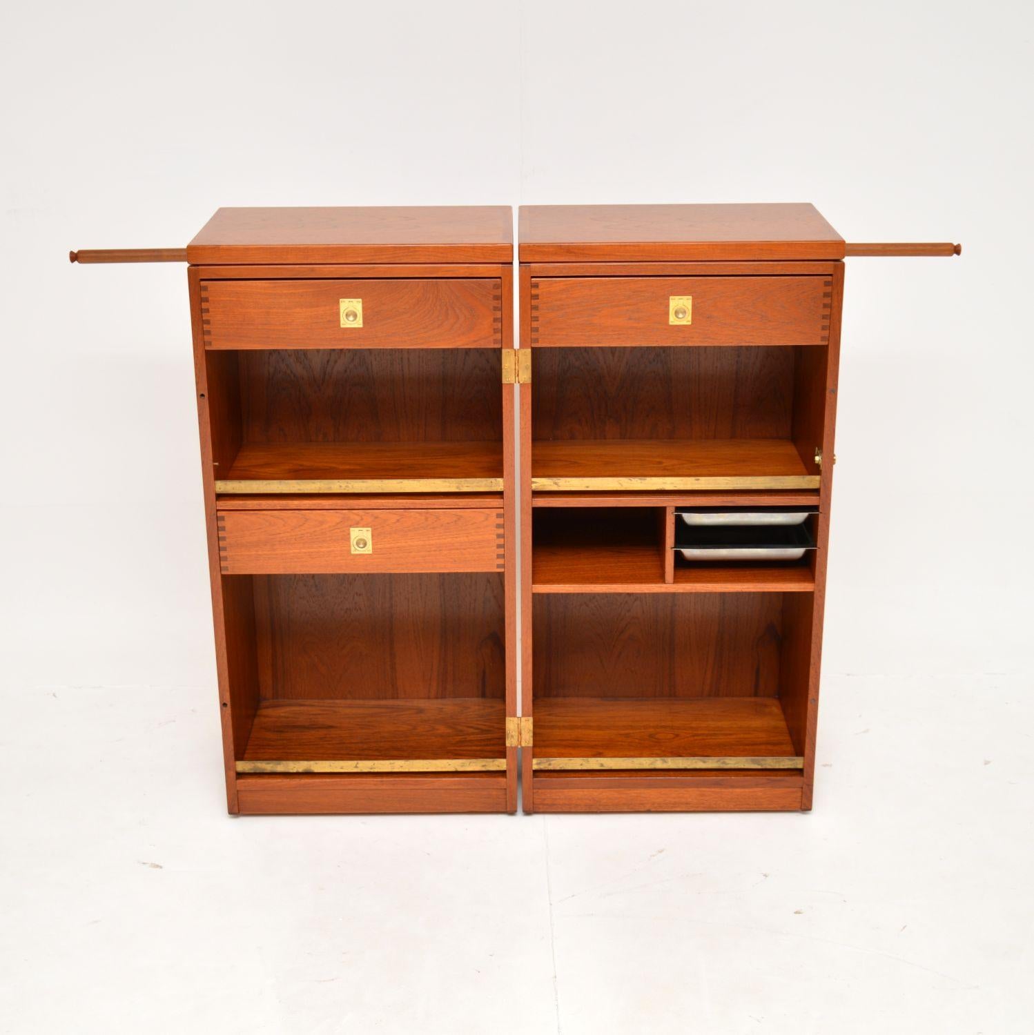 1960's Danish Teak Drinks Cabinet / Bar by Reno Wahl Iversen In Good Condition In London, GB