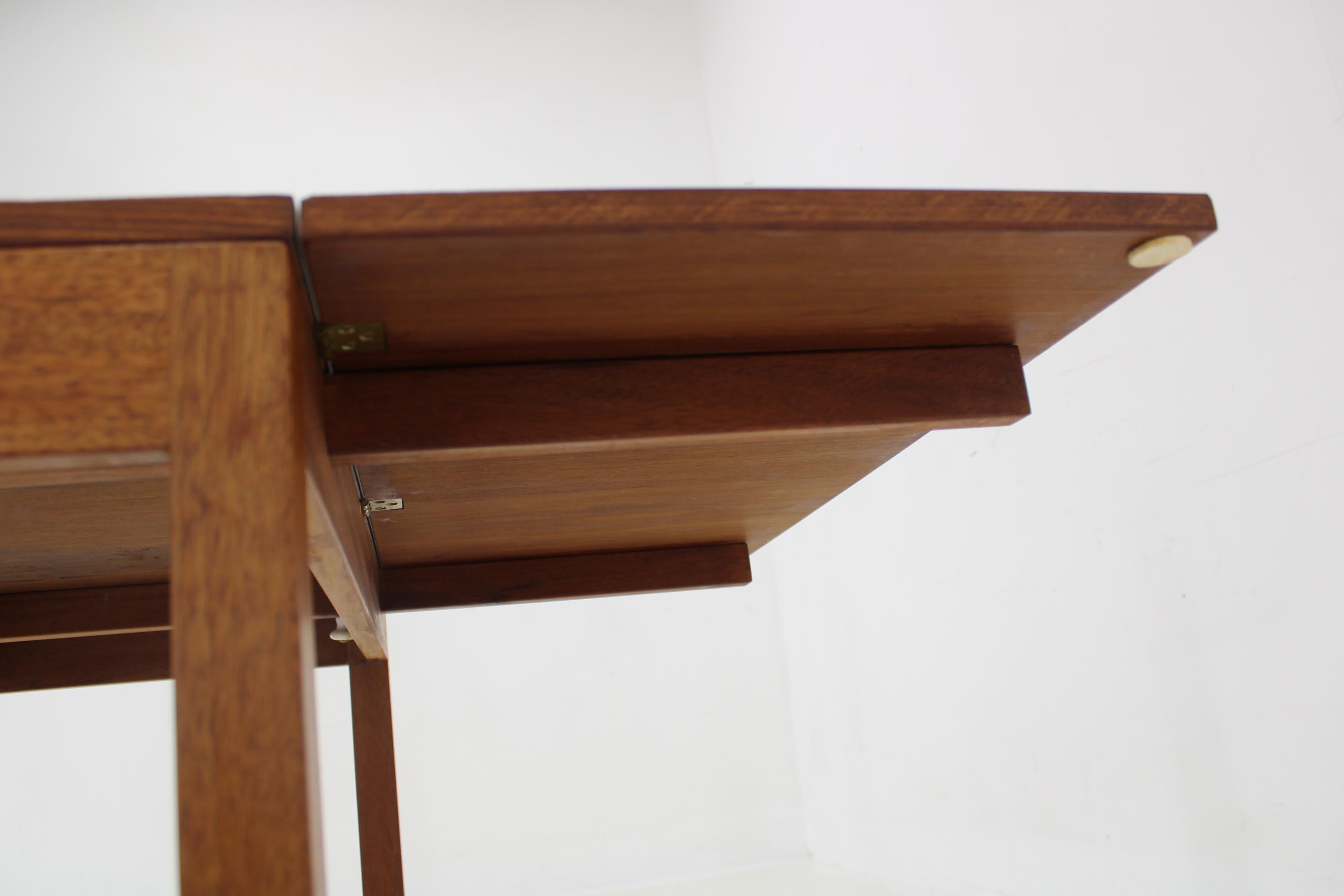 1960s Danish Teak Drop-Leaf Coffee Table 9