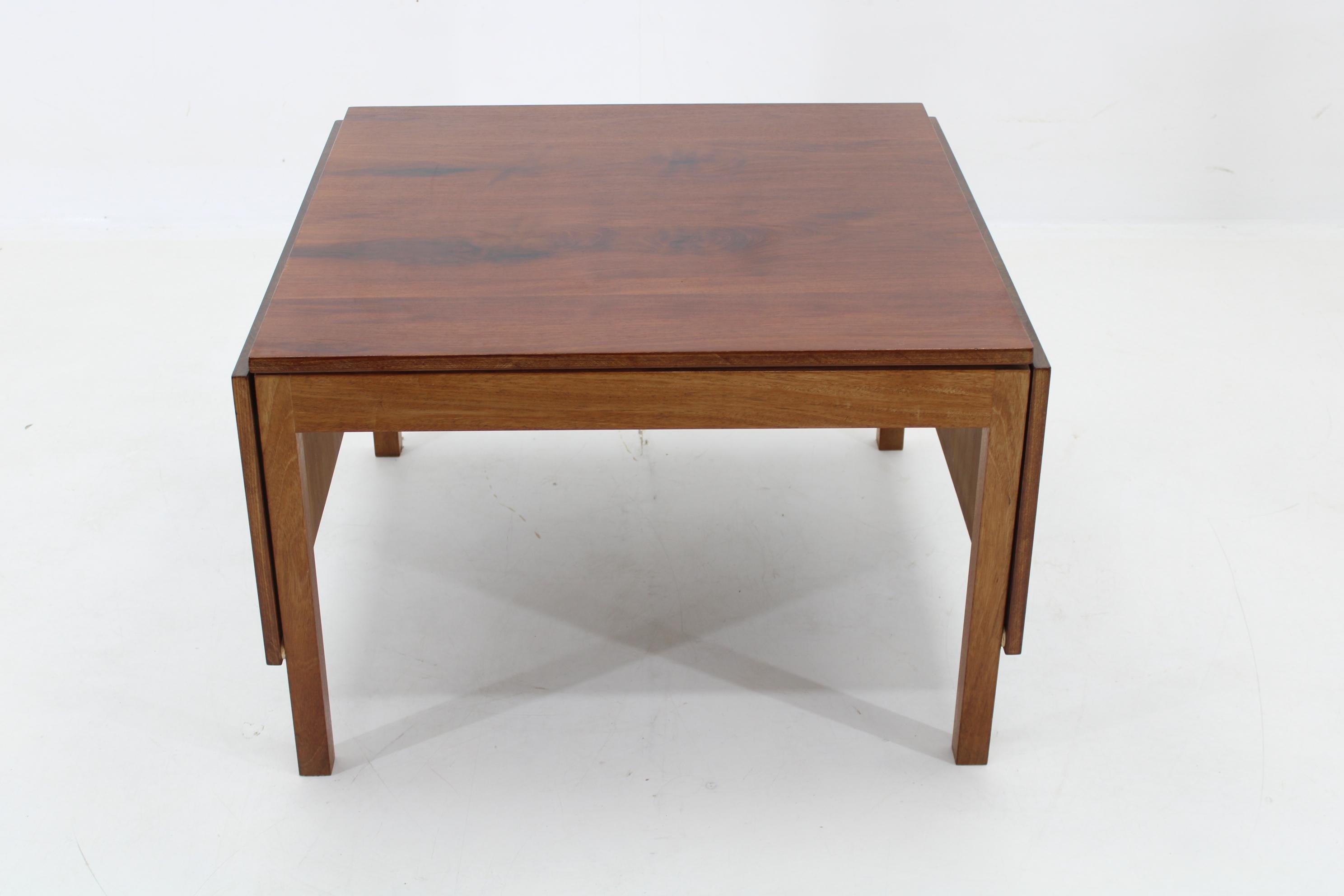 1960s Danish Teak Drop-Leaf Coffee Table In Good Condition In Praha, CZ