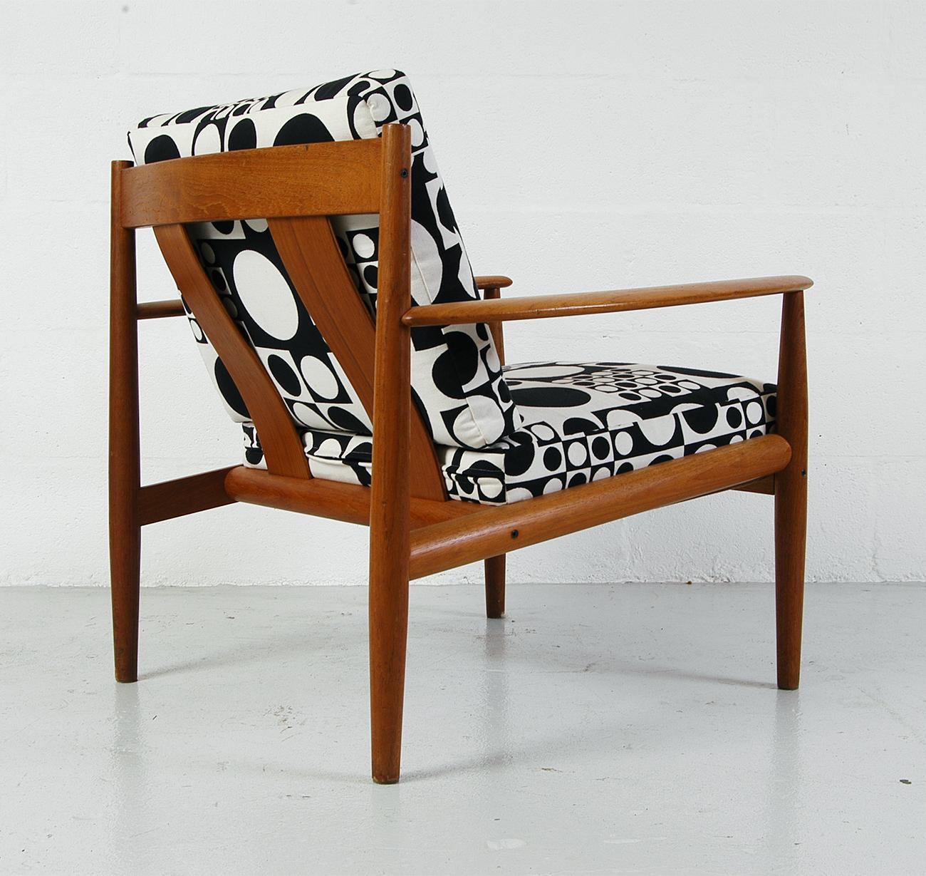 Mid-Century Modern 1960s Danish Teak Easy Chair Model 118 Grete Jalk for France & Son Verner Panton