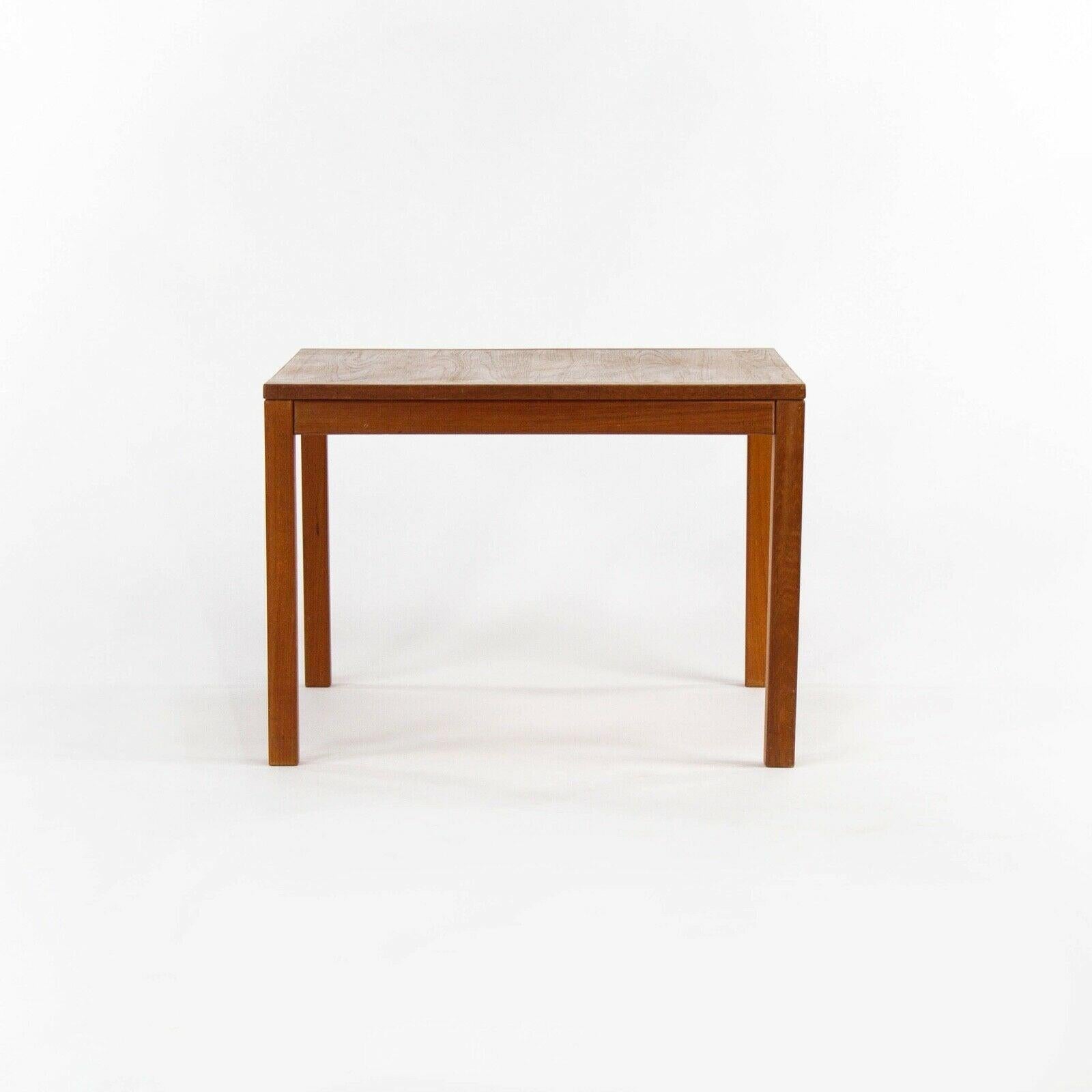 Listed for sale is a minimal danish end table, designed by Henning Kjaernulf for Vejle Stole & Mobelfabrik. The manufacturer Vejle Stole & Mobelfabrik was based in Vejle, Denmark and was crafting furniture since 1894. Between then and its closing in