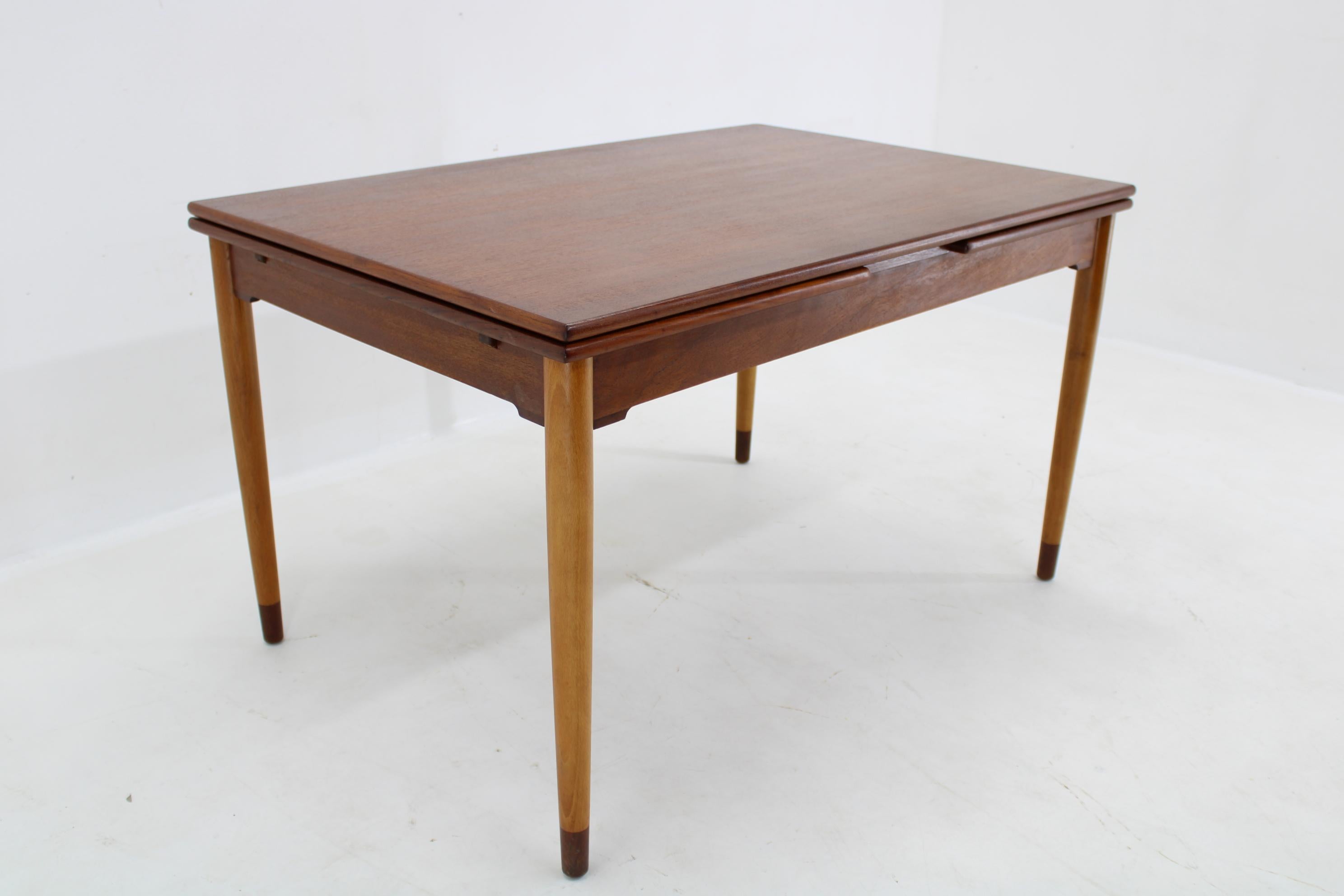 Mid-20th Century 1960s Danish Teak Extendable Dining Table For Sale