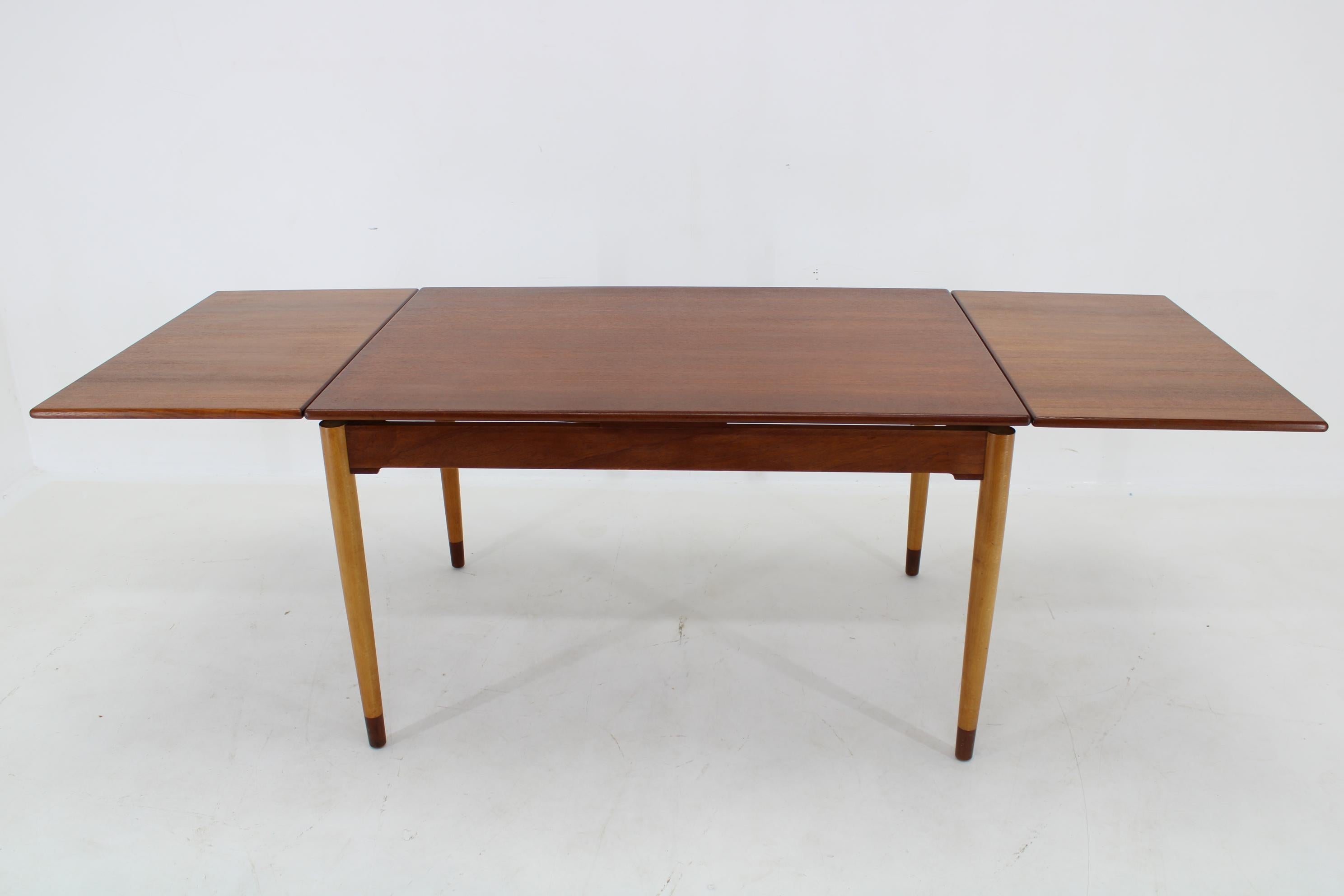 1960s Danish Teak Extendable Dining Table For Sale 1