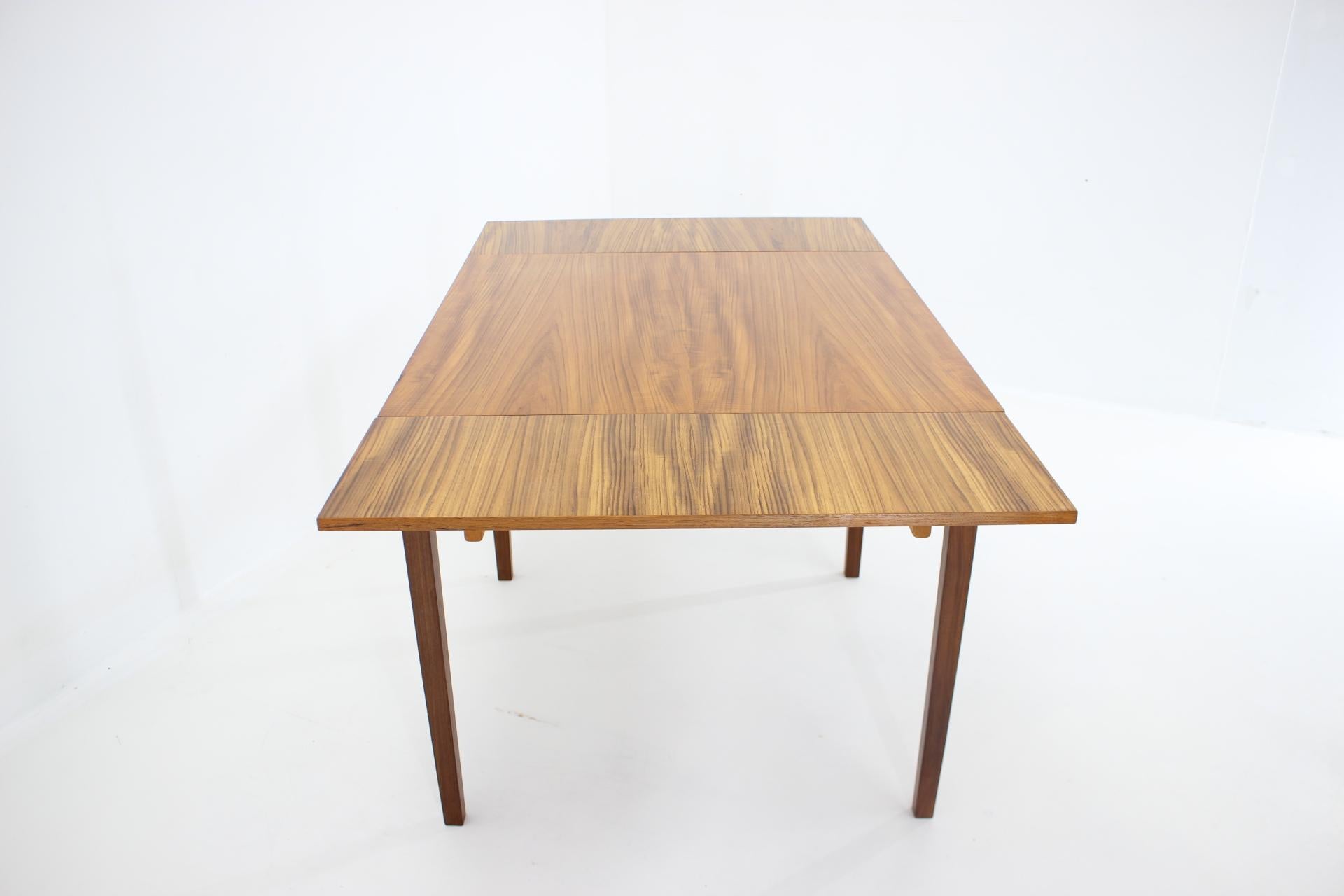 Mid-20th Century 1960s Danish Teak Extendable Dining Table For Sale