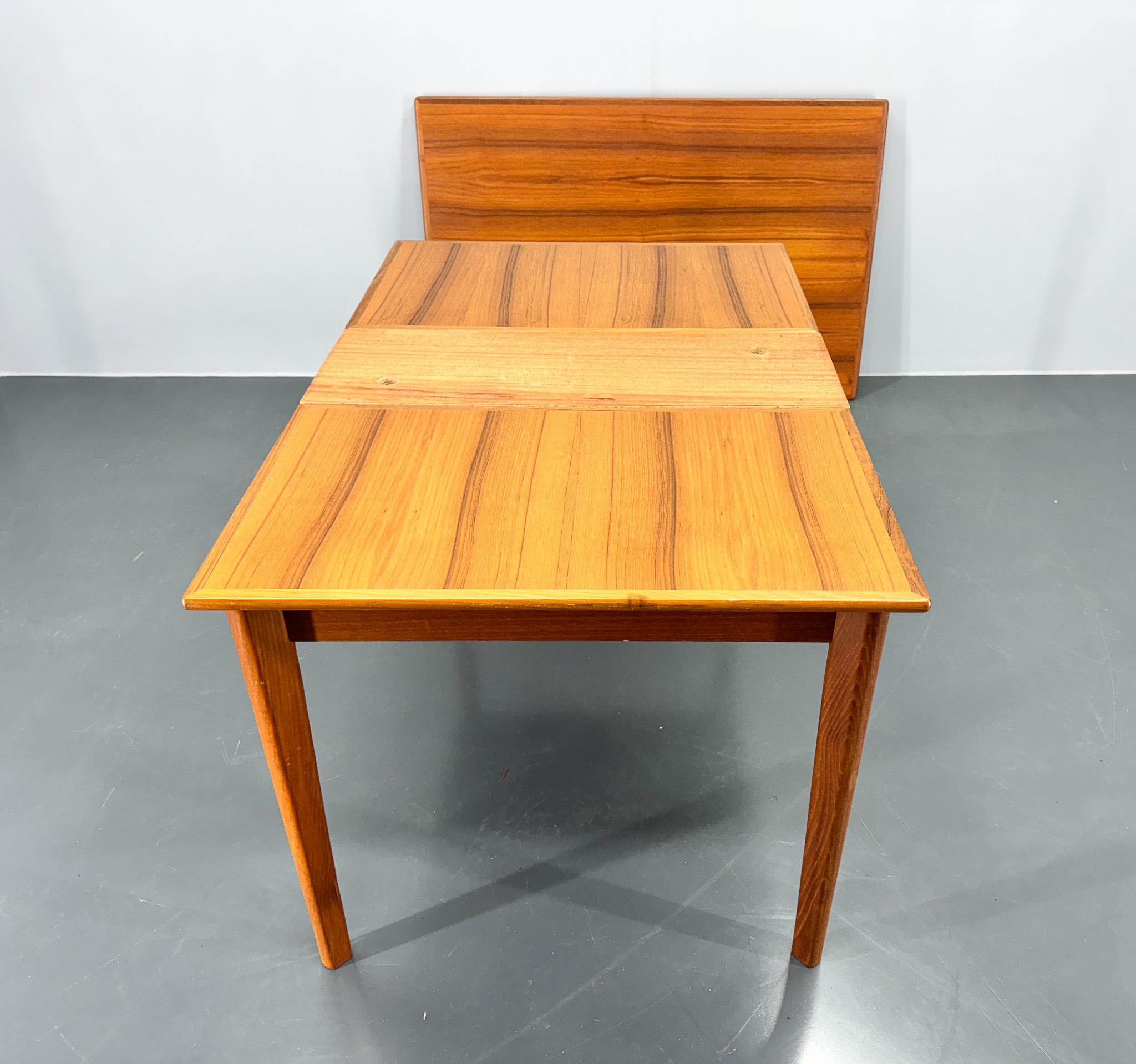 1960s Danish Teak Extendable Dining Table 4