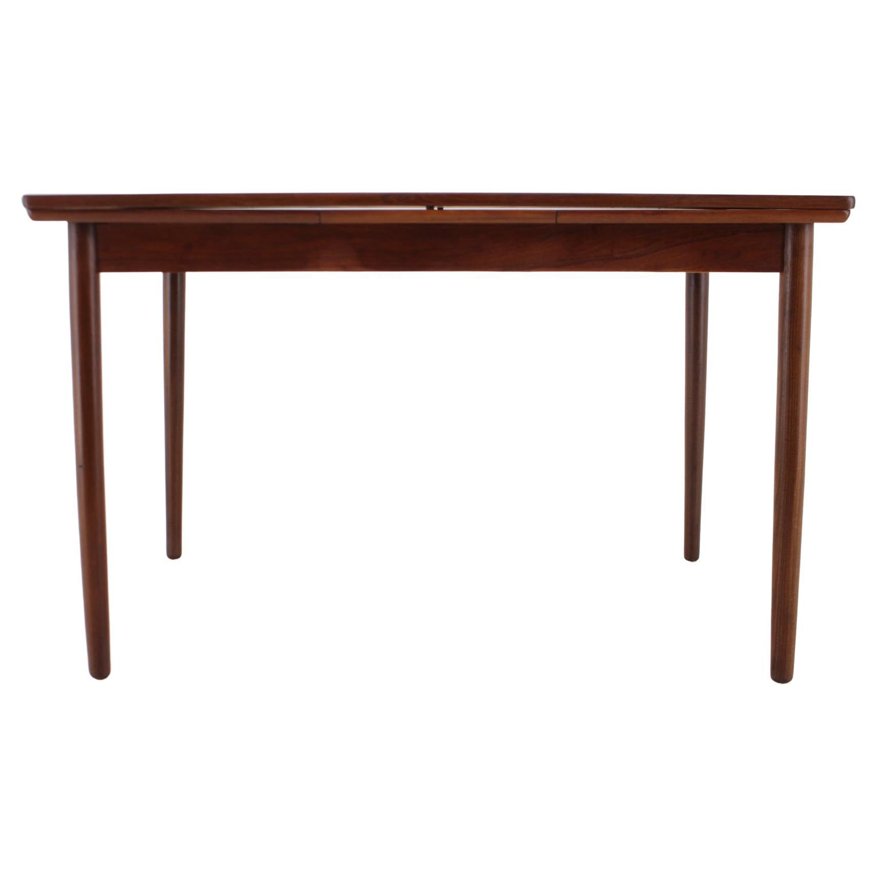 Midcentury Teak Round Extendable Dining Table from Nathan, 1960s at 1stDibs