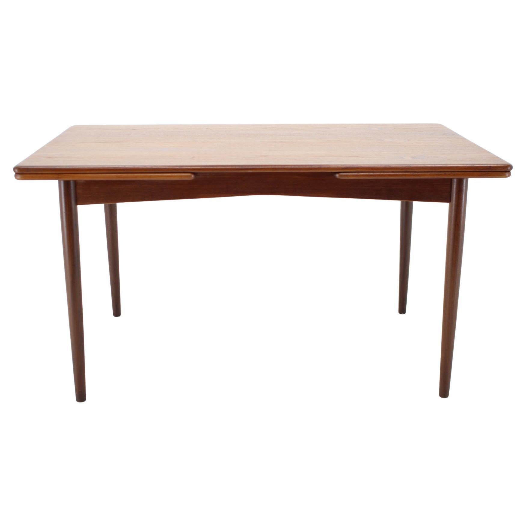 1960s Danish Teak Extendable Dining Table