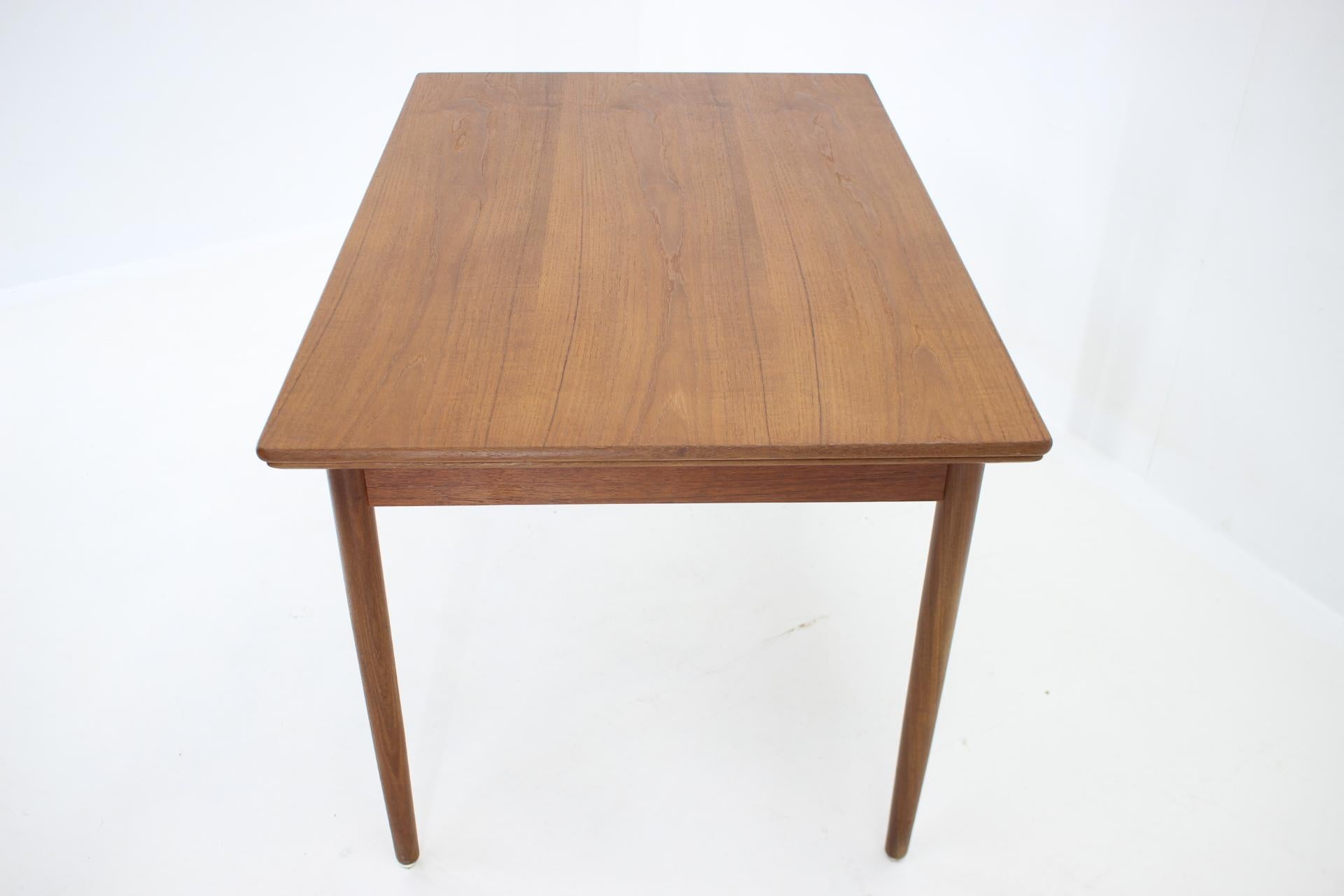 1960s Danish Teak Extendable Dining Table, Restored For Sale 6
