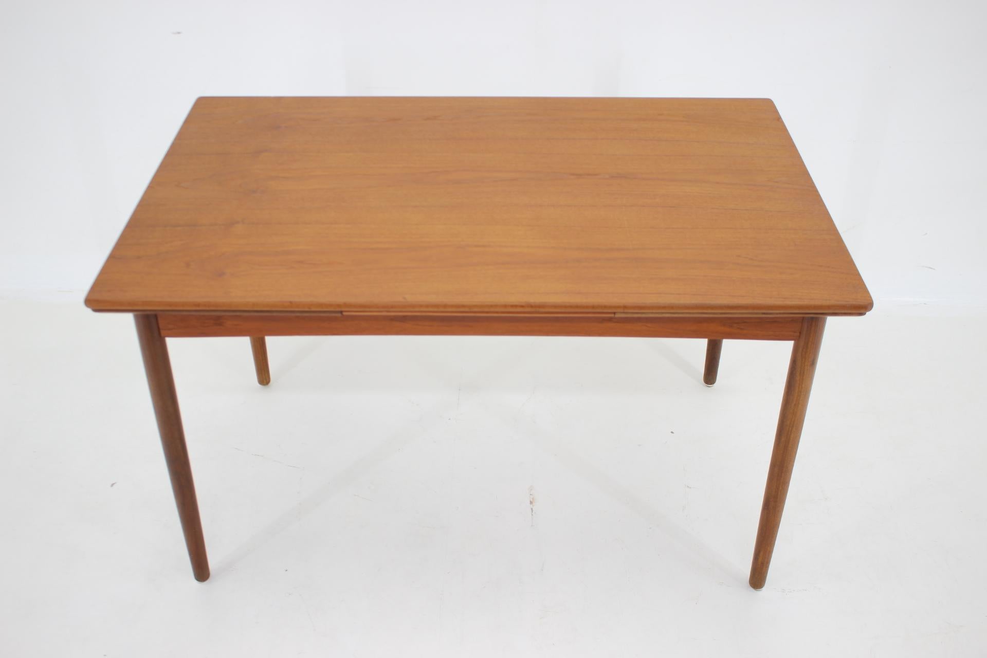 Mid-20th Century 1960s Danish Teak Extendable Dining Table, Restored For Sale