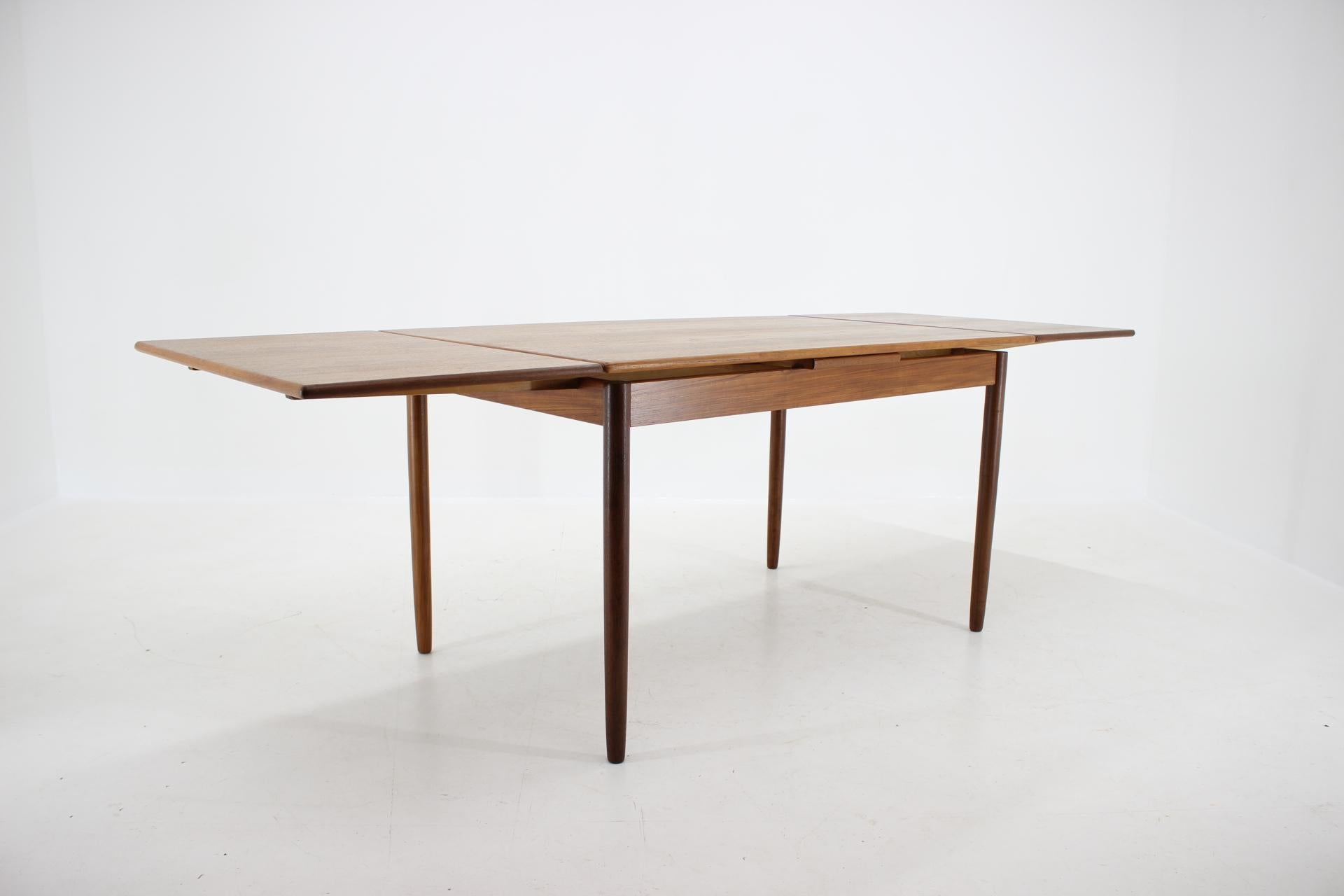 1960s Danish Teak Extendable Table 1