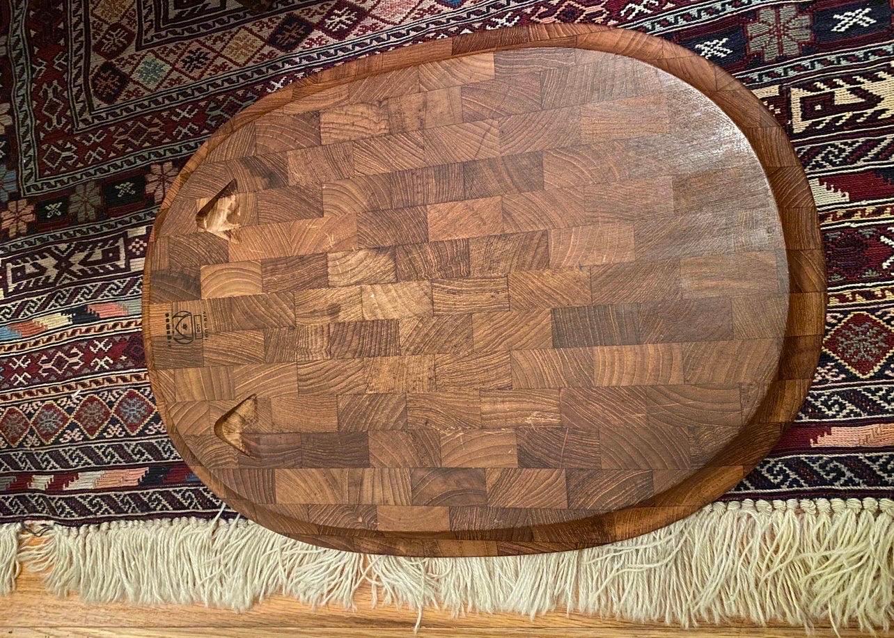 1960s Danish Teak Hanging Carving Board In Good Condition For Sale In Charleston, SC