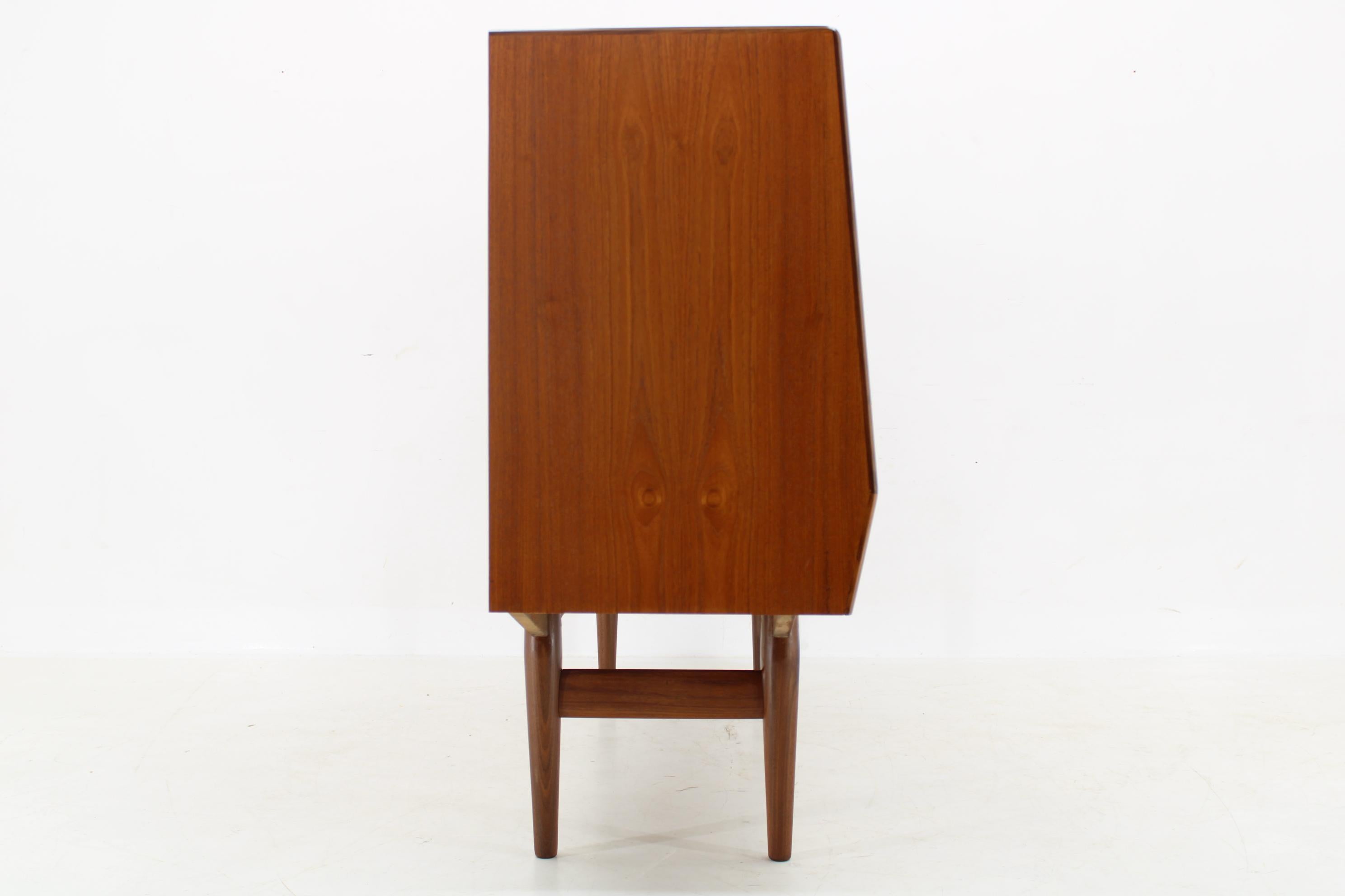1960s Danish Teak Highboard , Restored In Good Condition In Praha, CZ