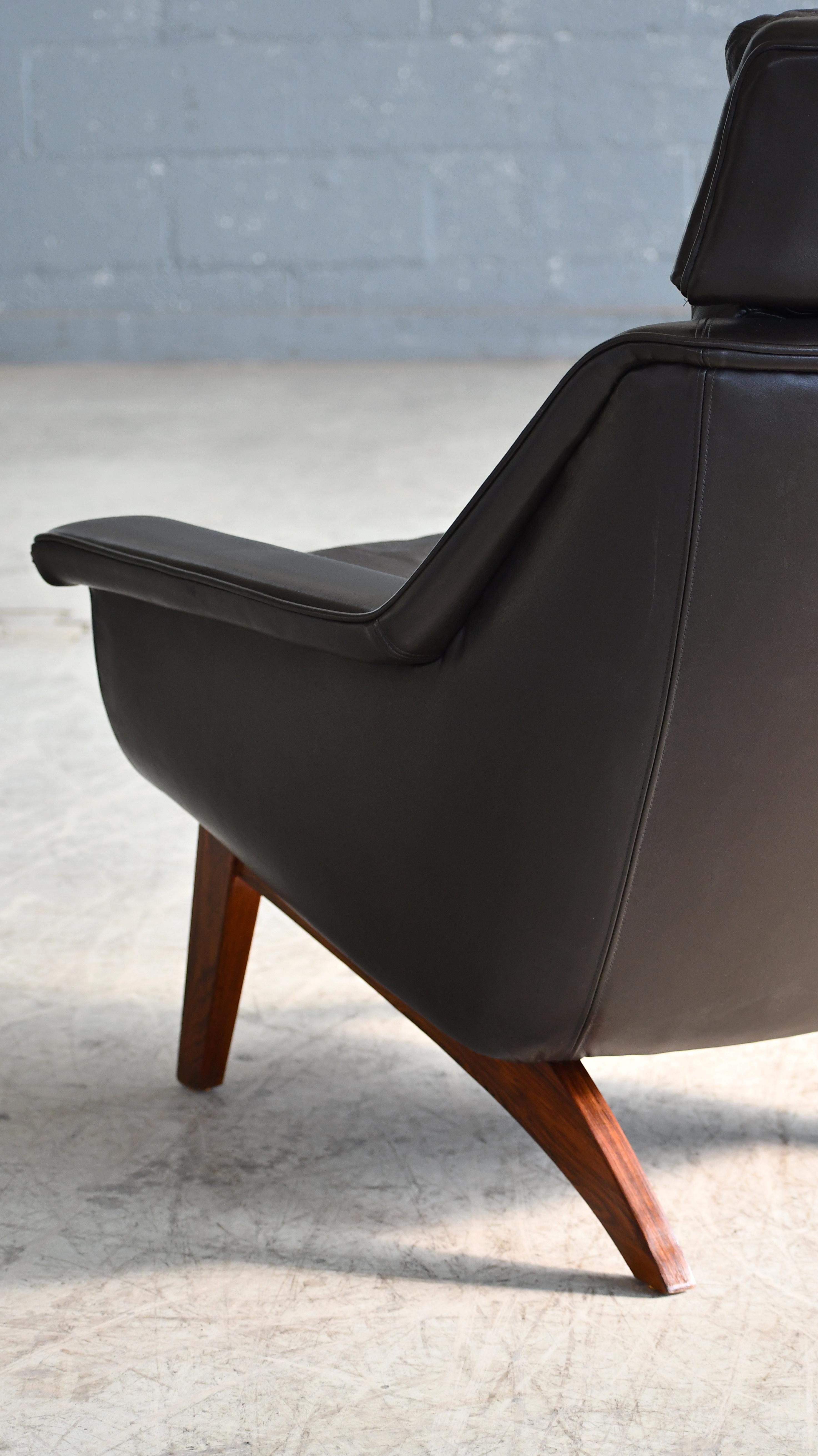 1960's Danish Teak Lounge Chair for ESA by Langfeld Design in Black Leather For Sale 6