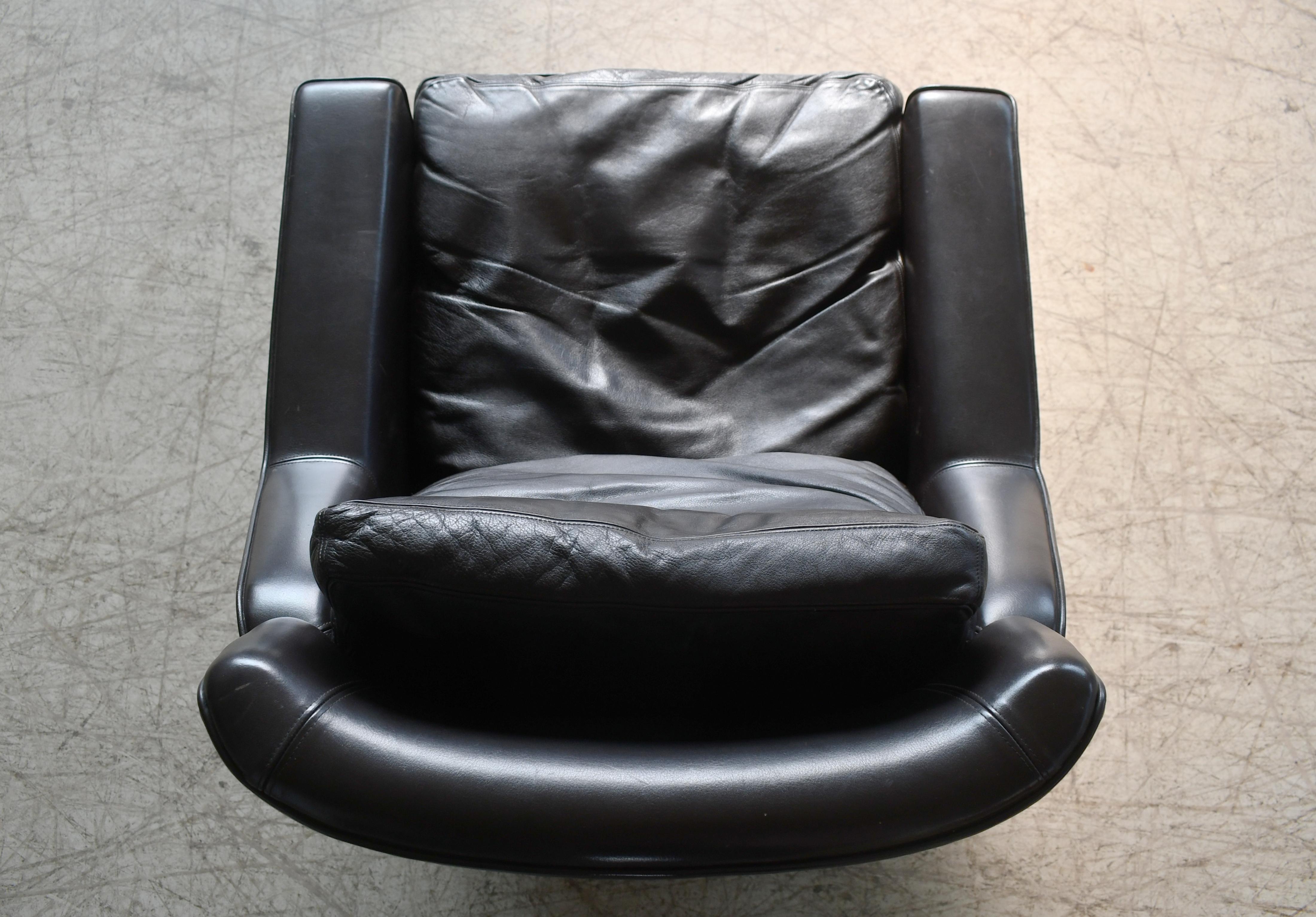 Fauteuil de salon danois en teck des années 1960 pour ESA par Langfeld Design en cuir noir en vente 6