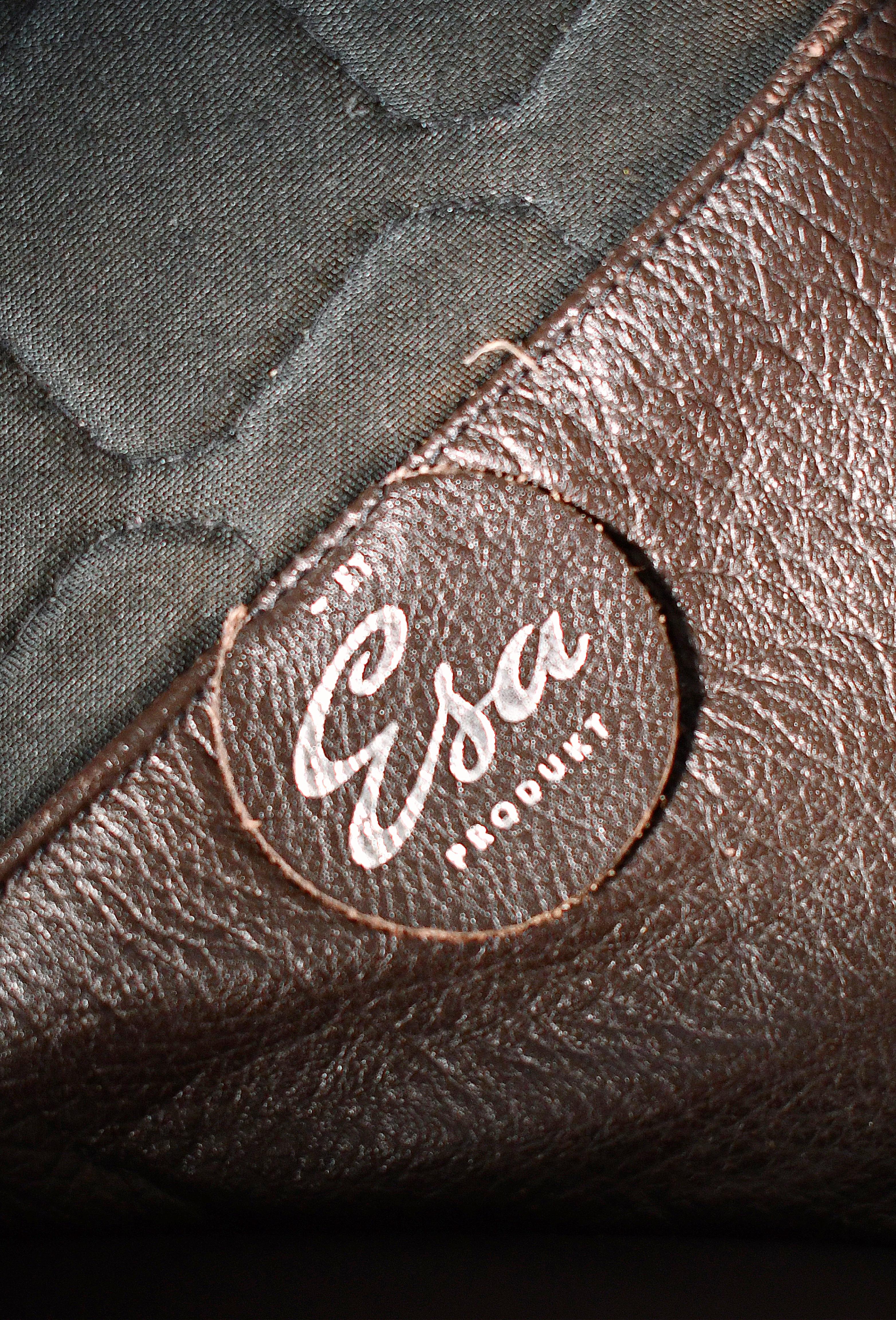 Fauteuil de salon danois en teck des années 1960 pour ESA par Langfeld Design en cuir noir en vente 8