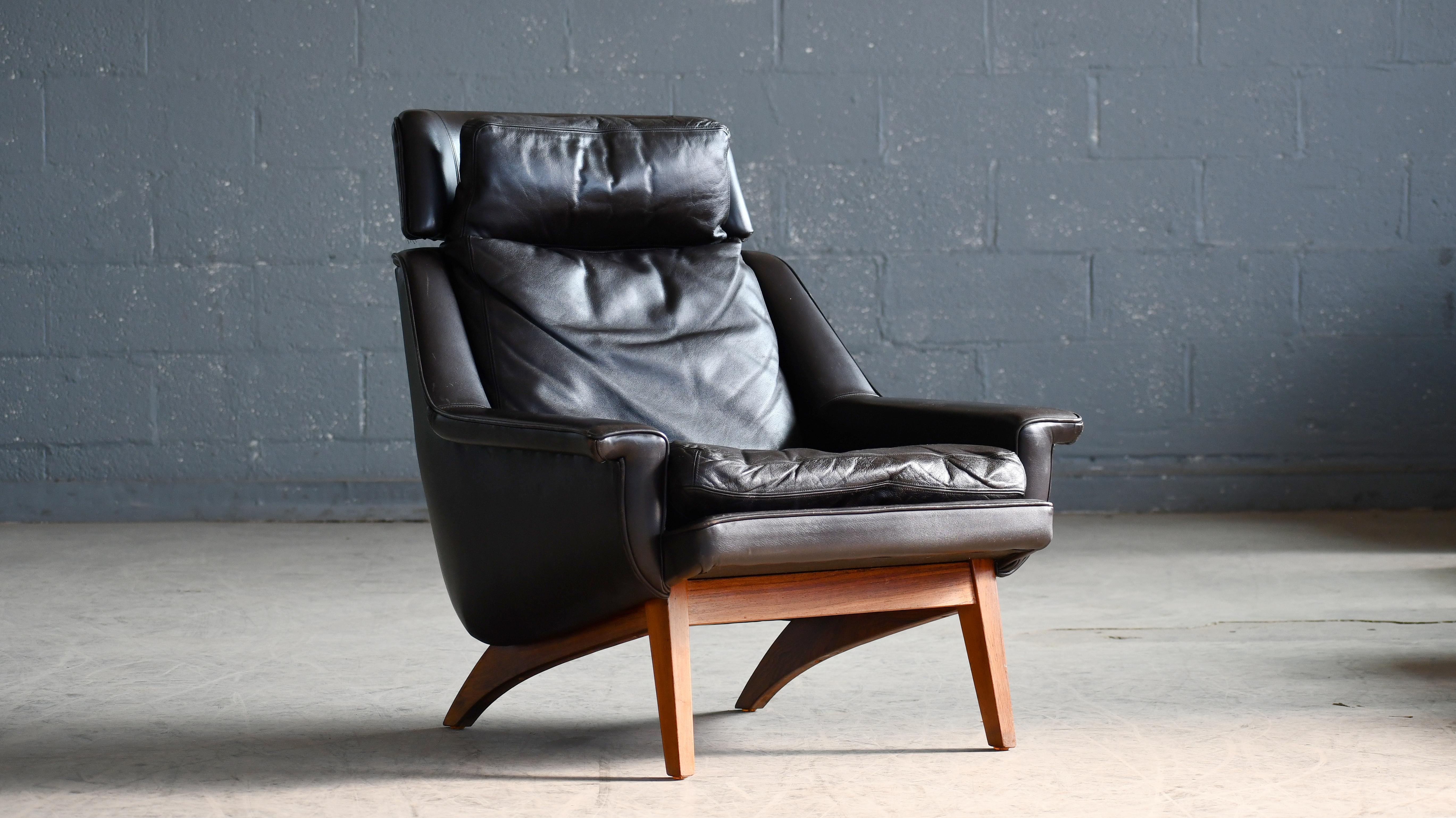 Mid-Century Modern 1960's Danish Teak Lounge Chair for ESA by Langfeld Design in Black Leather For Sale