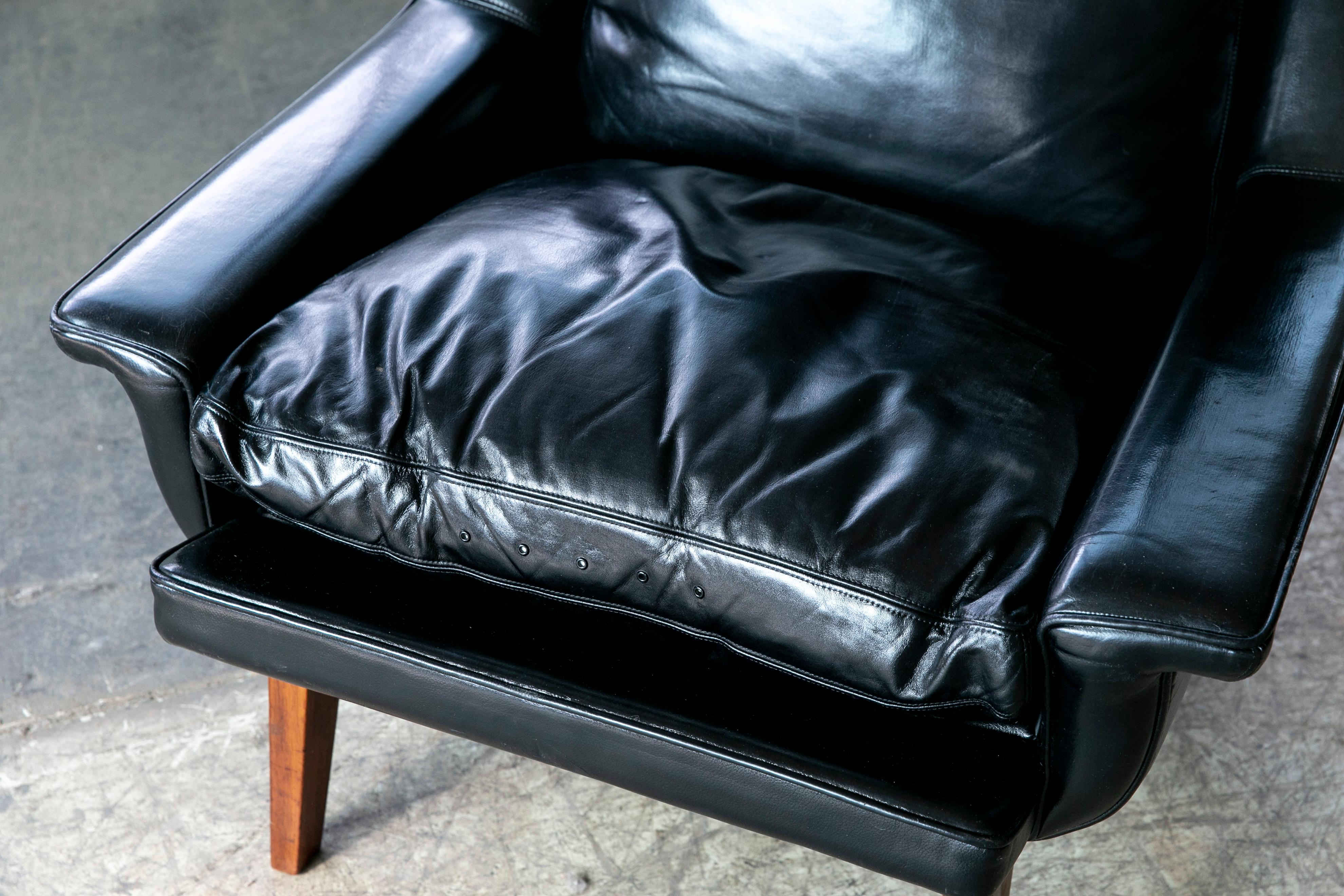 1960's Danish Teak Lounge Chair for ESA by Langfeld Design in Black Leather 3