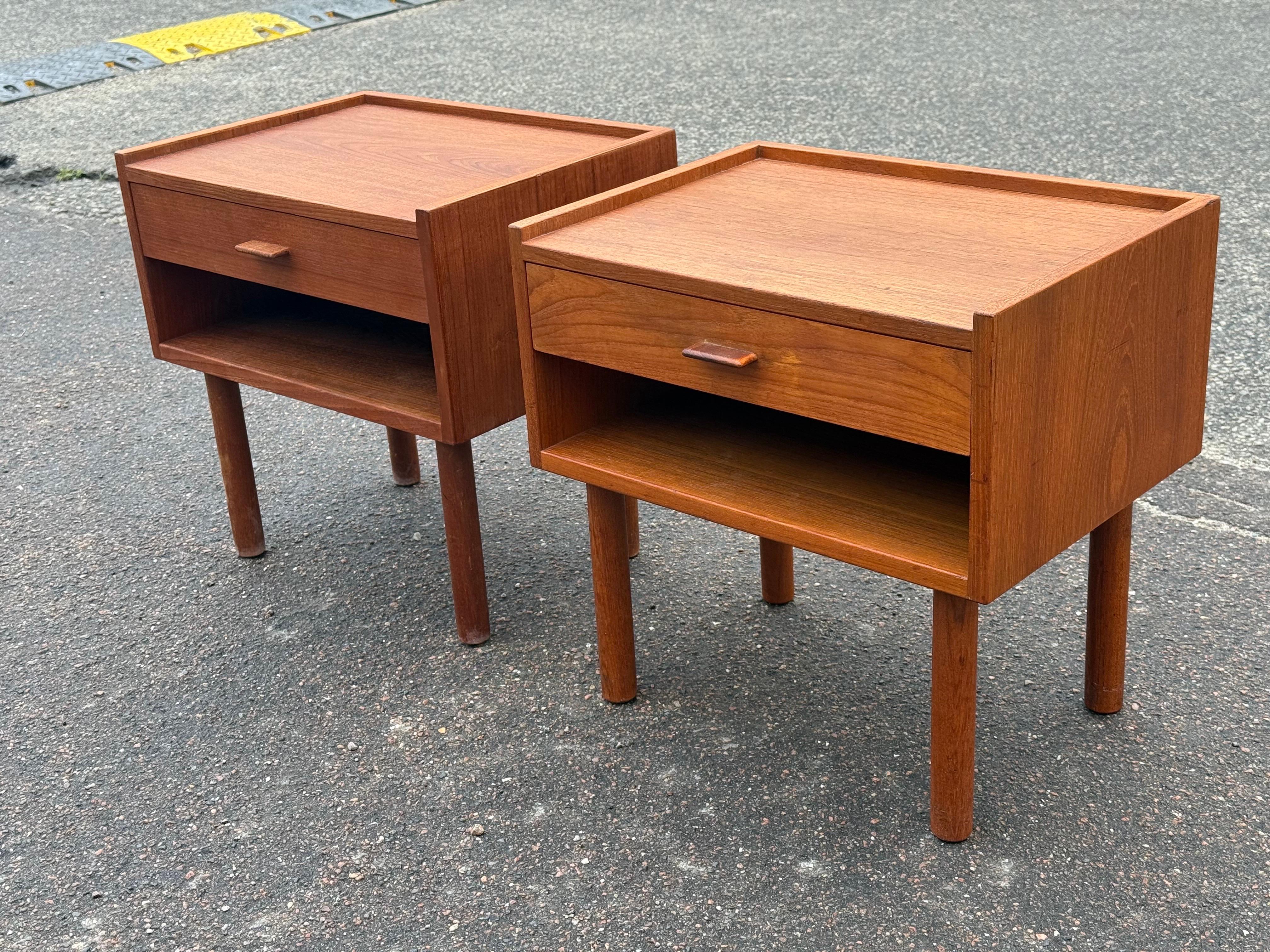 Tables de nuit danoises en teck des années 1960 par Hans Wegner pour Ry Møbler en vente 6