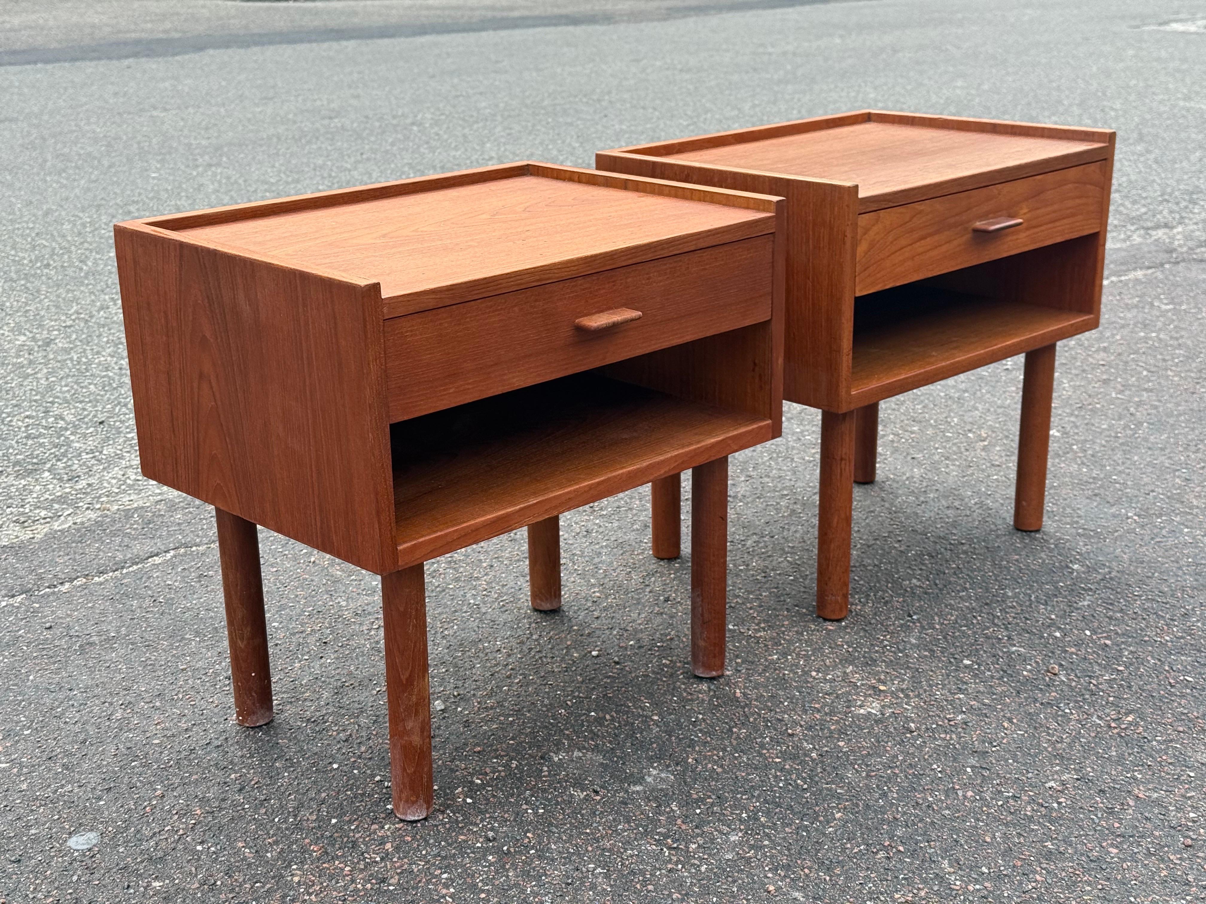 Tables de nuit danoises en teck des années 1960 par Hans Wegner pour Ry Møbler en vente 8