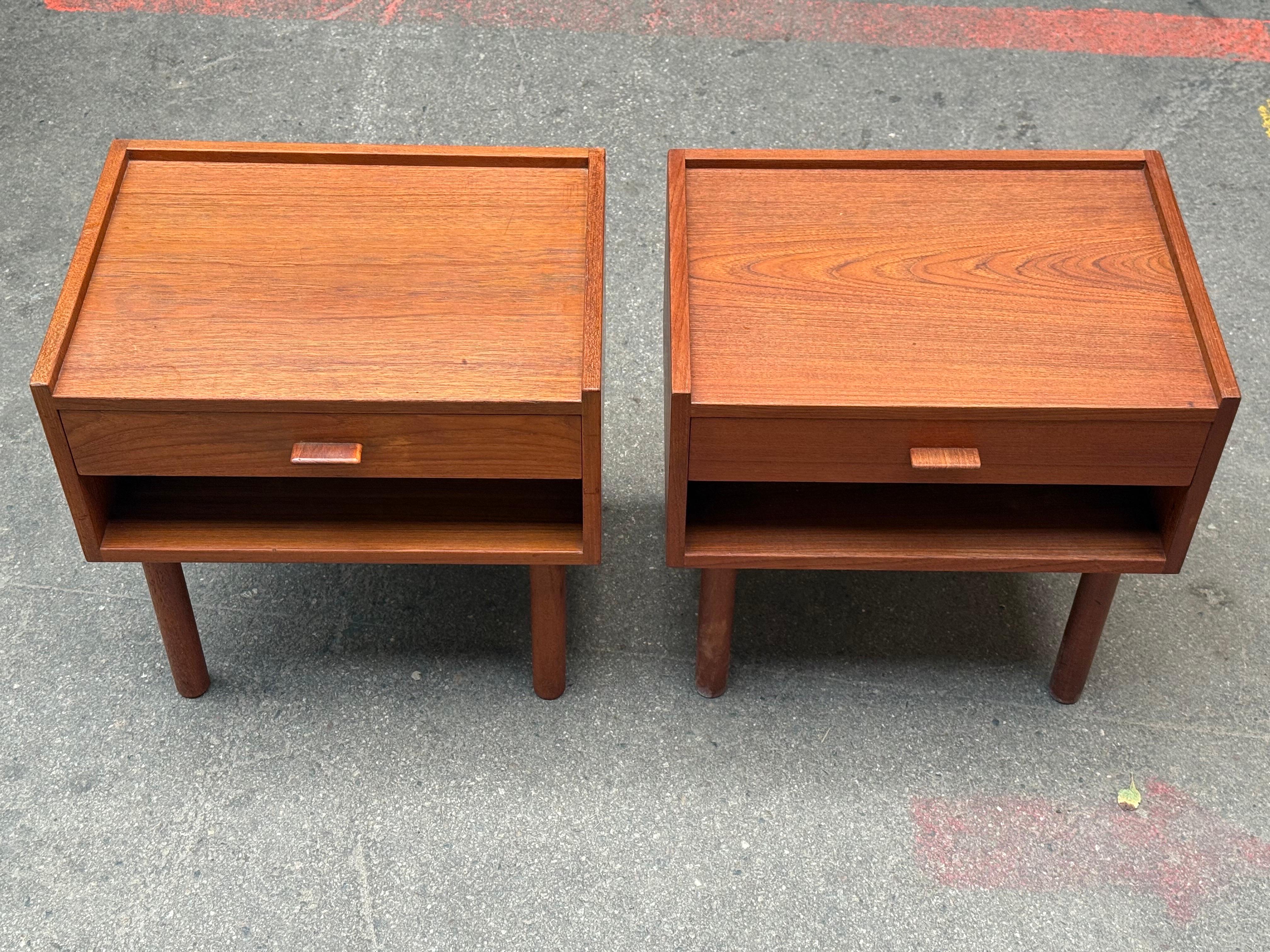 Tables de nuit danoises en teck des années 1960 par Hans Wegner pour Ry Møbler en vente 10