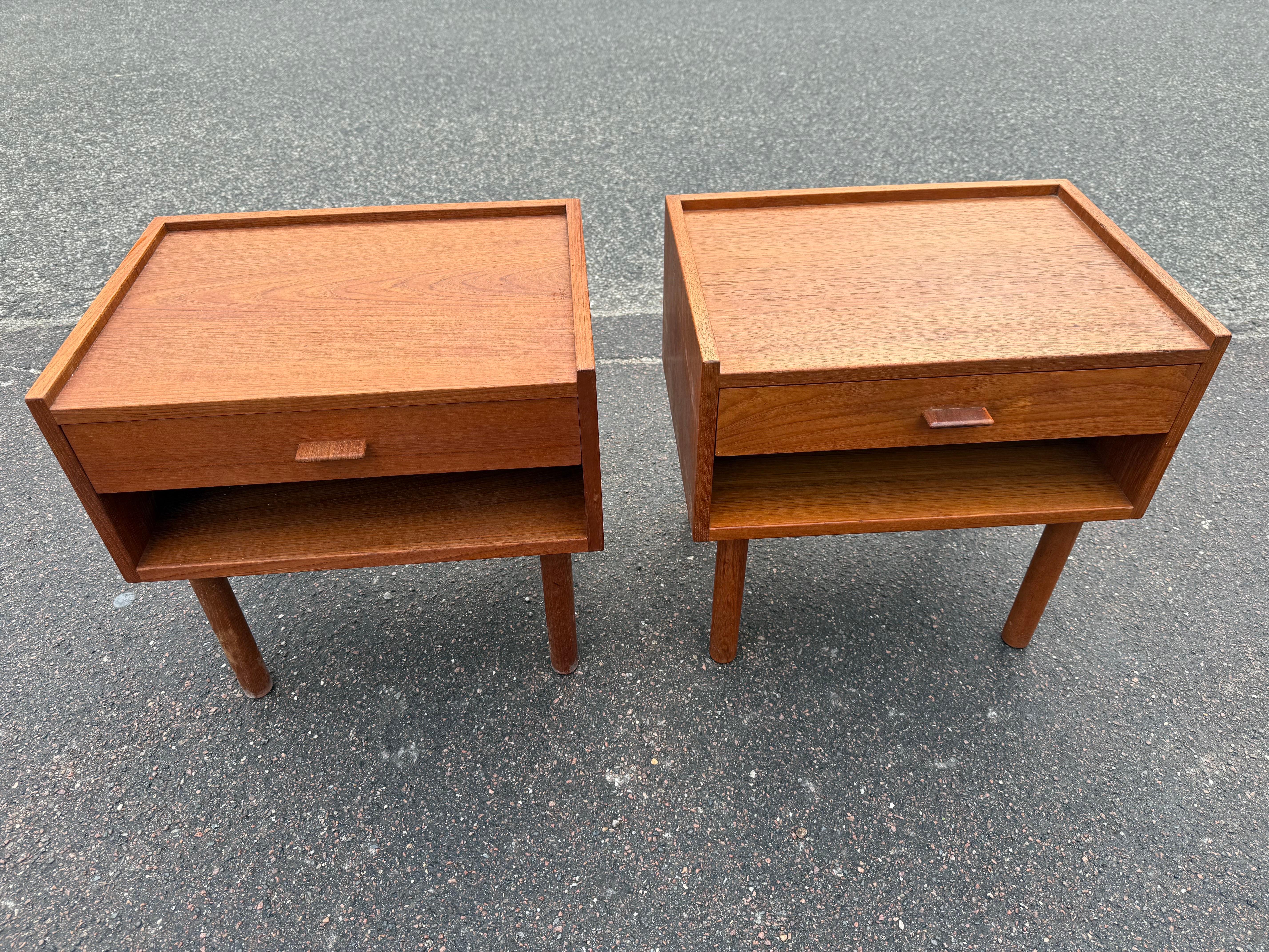 Tables de nuit danoises en teck des années 1960 par Hans Wegner pour Ry Møbler en vente 11