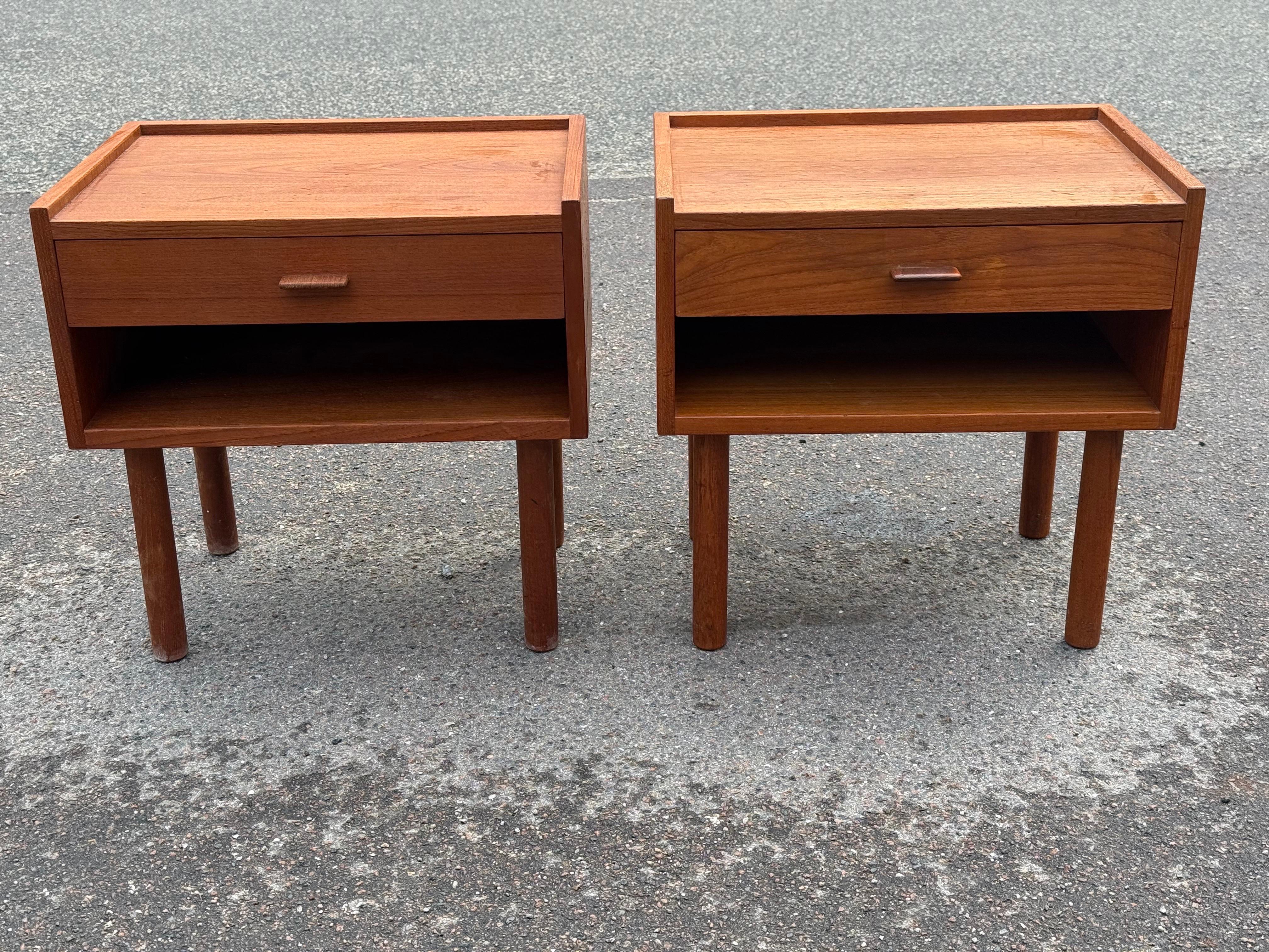 Tables de nuit danoises en teck des années 1960 par Hans Wegner pour Ry Møbler en vente 4