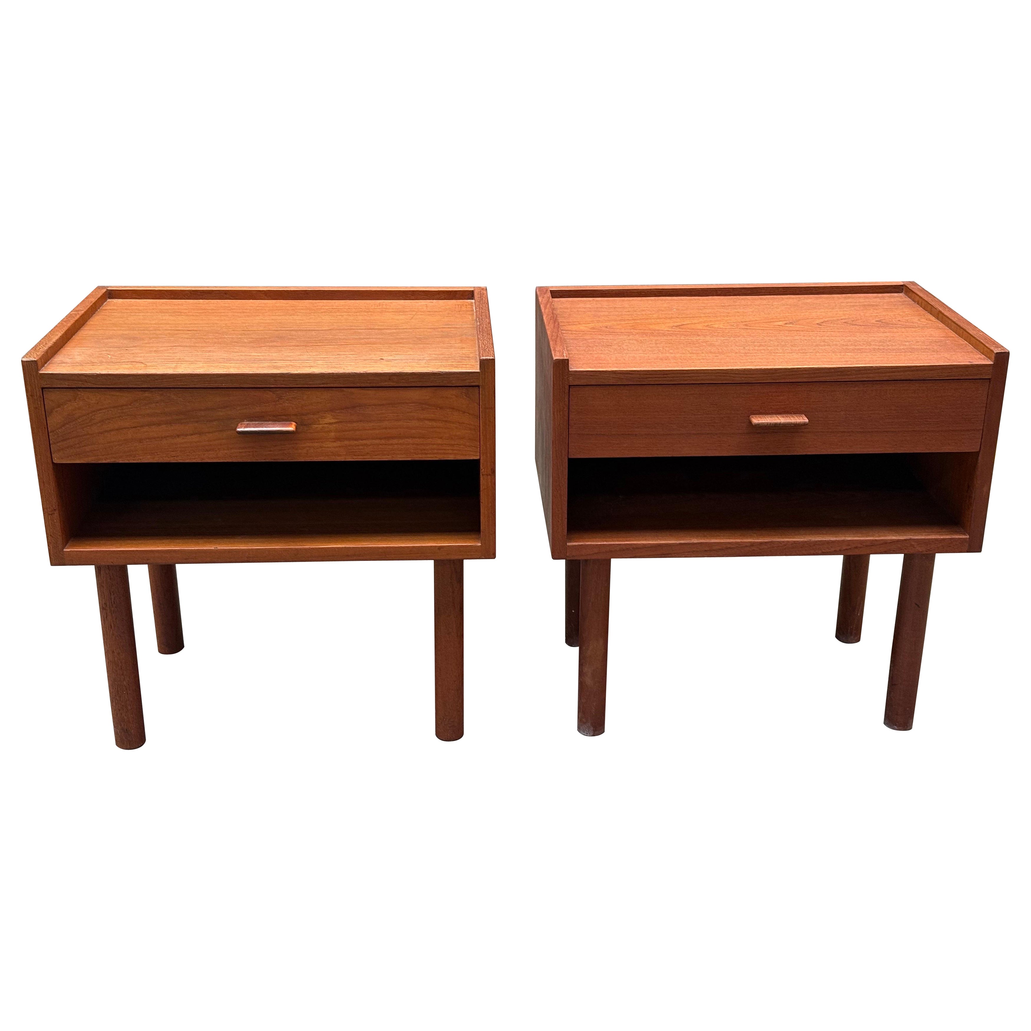 Tables de nuit danoises en teck des années 1960 par Hans Wegner pour Ry Møbler