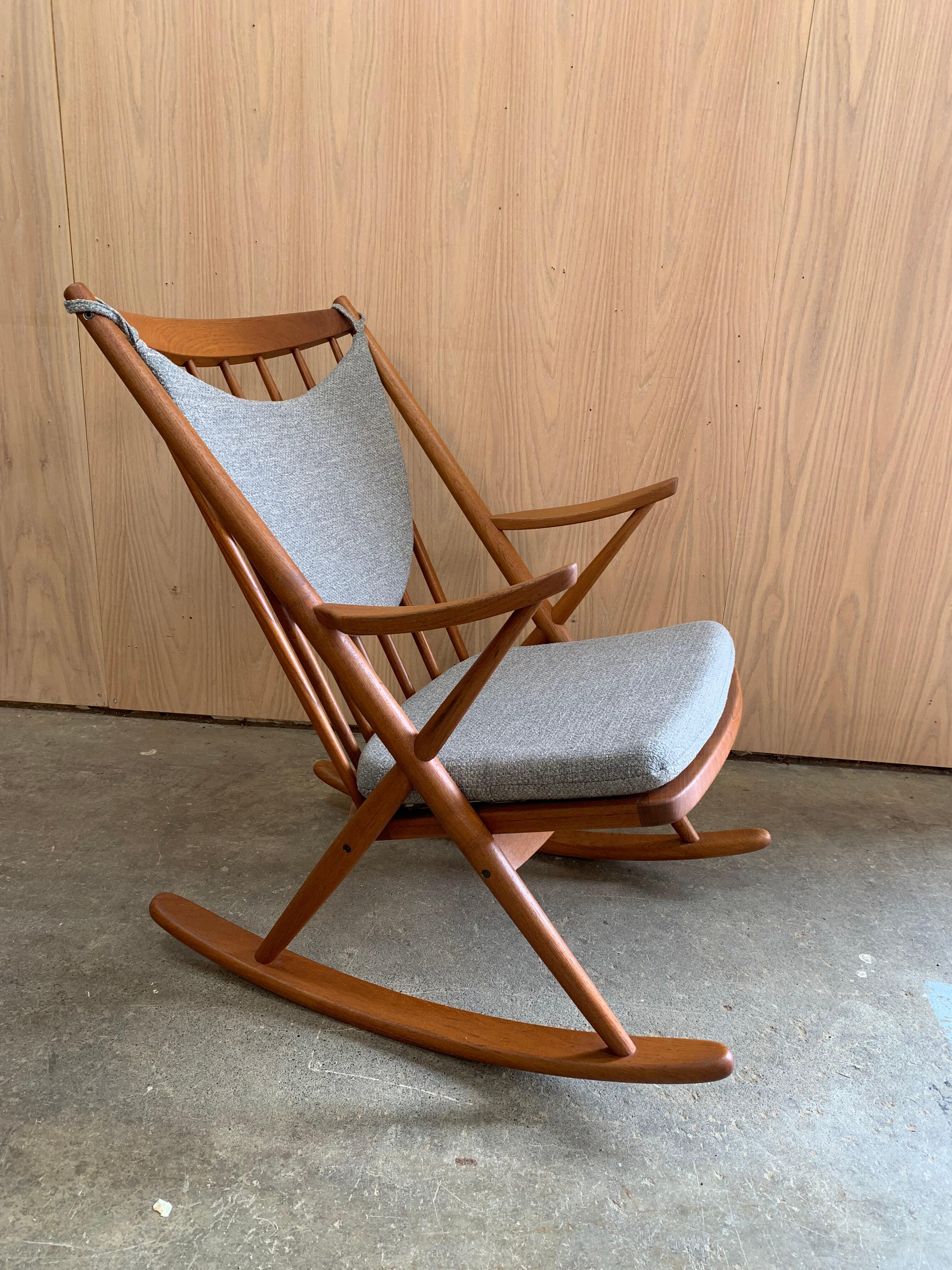 Sedia a dondolo in teak danese del 1960 di Frank Reenskaug in vendita 5