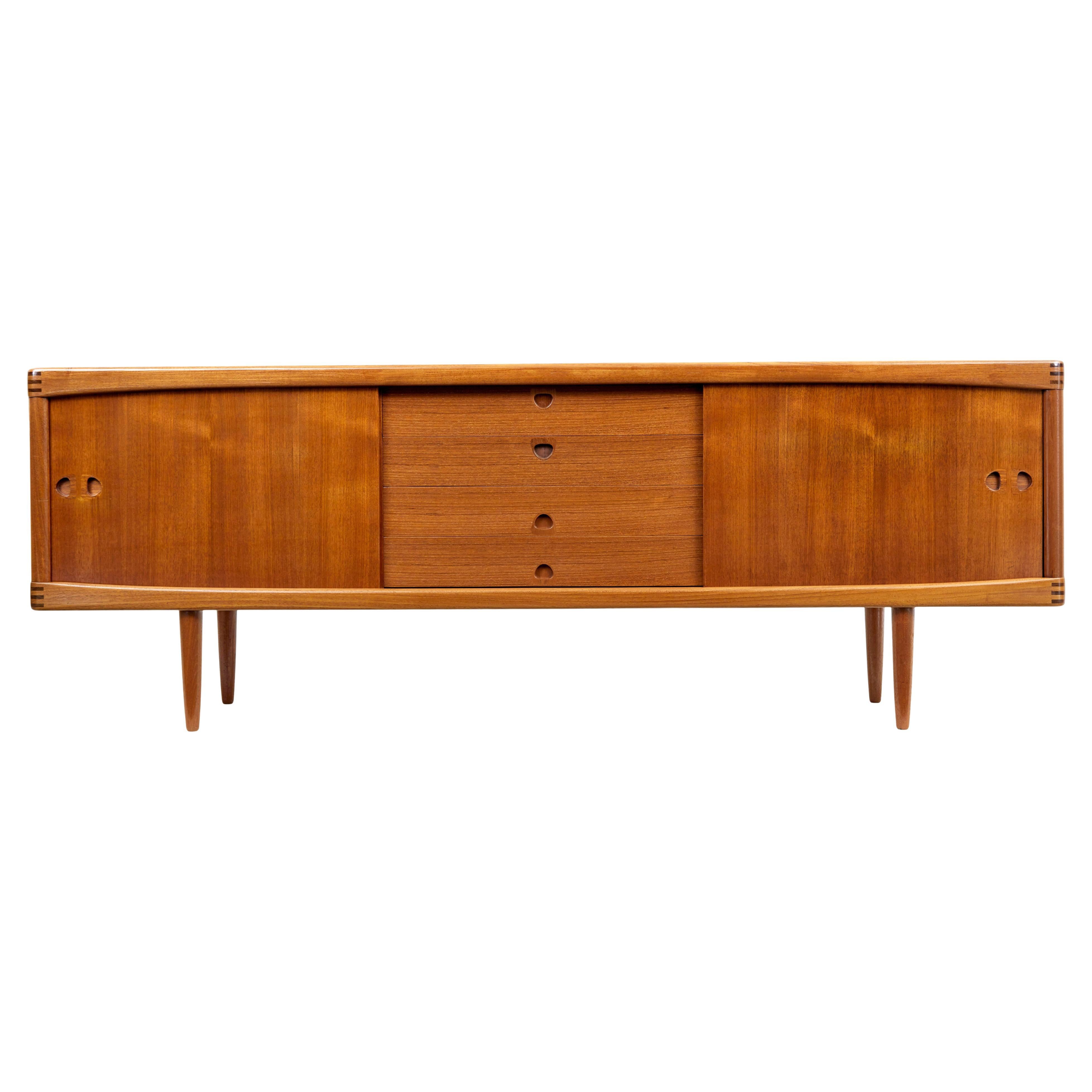 Buffet danois en teck des années 1960 par H.W. Klein pour Bramin