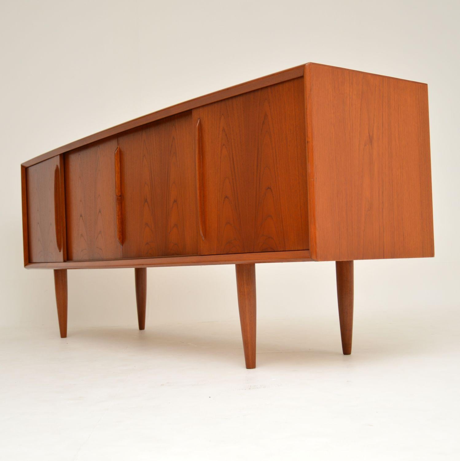 svend aage madsen sideboard