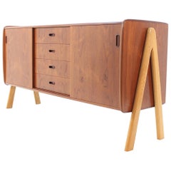 1960s Danish Teak Sideboard 1960s Danish Teak Sideboard