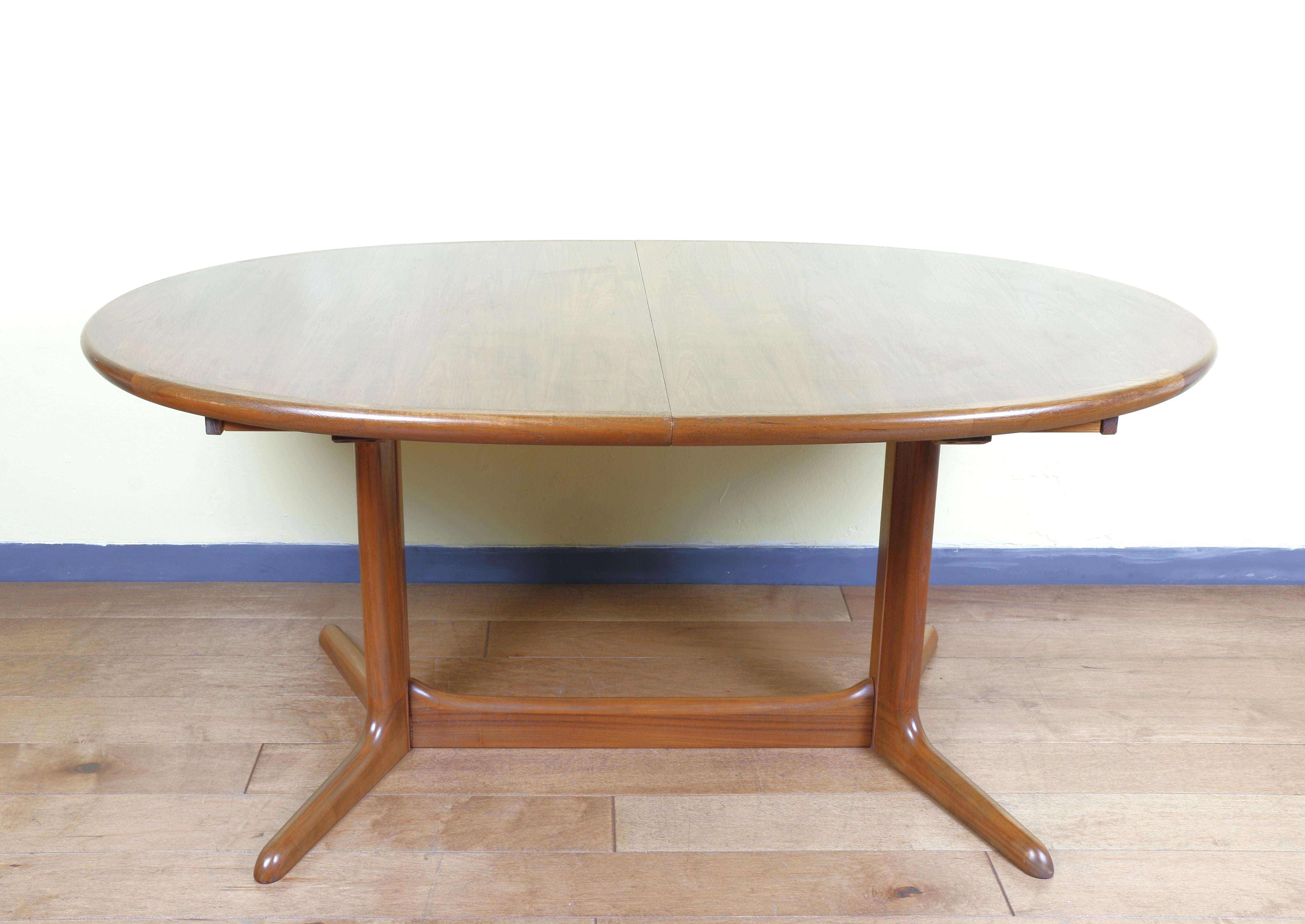 1960’s, Danish Teak Table By Skobvy For Sale 4