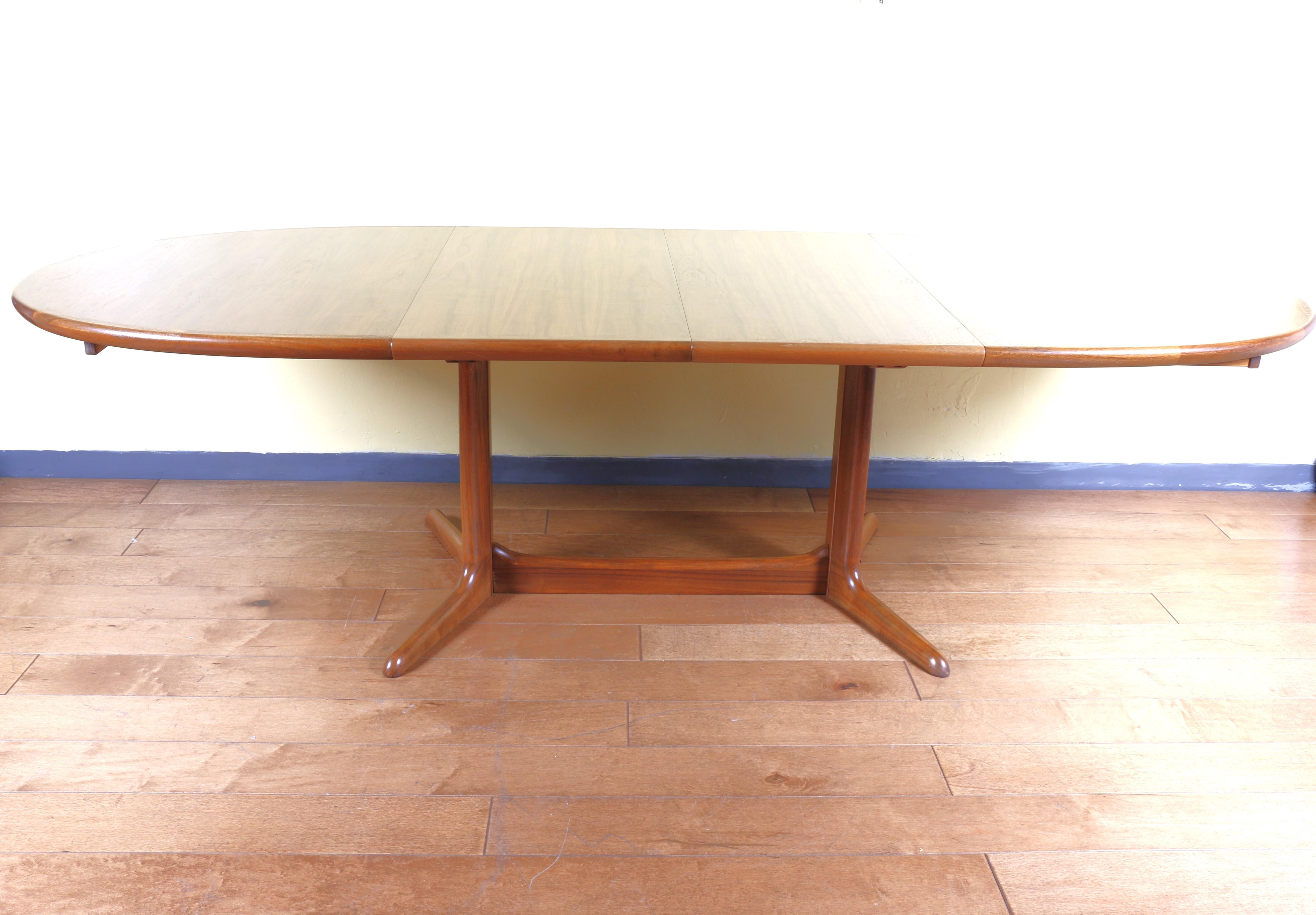 1960’s, Danish Teak Table By Skobvy In Good Condition For Sale In North Hollywood, CA