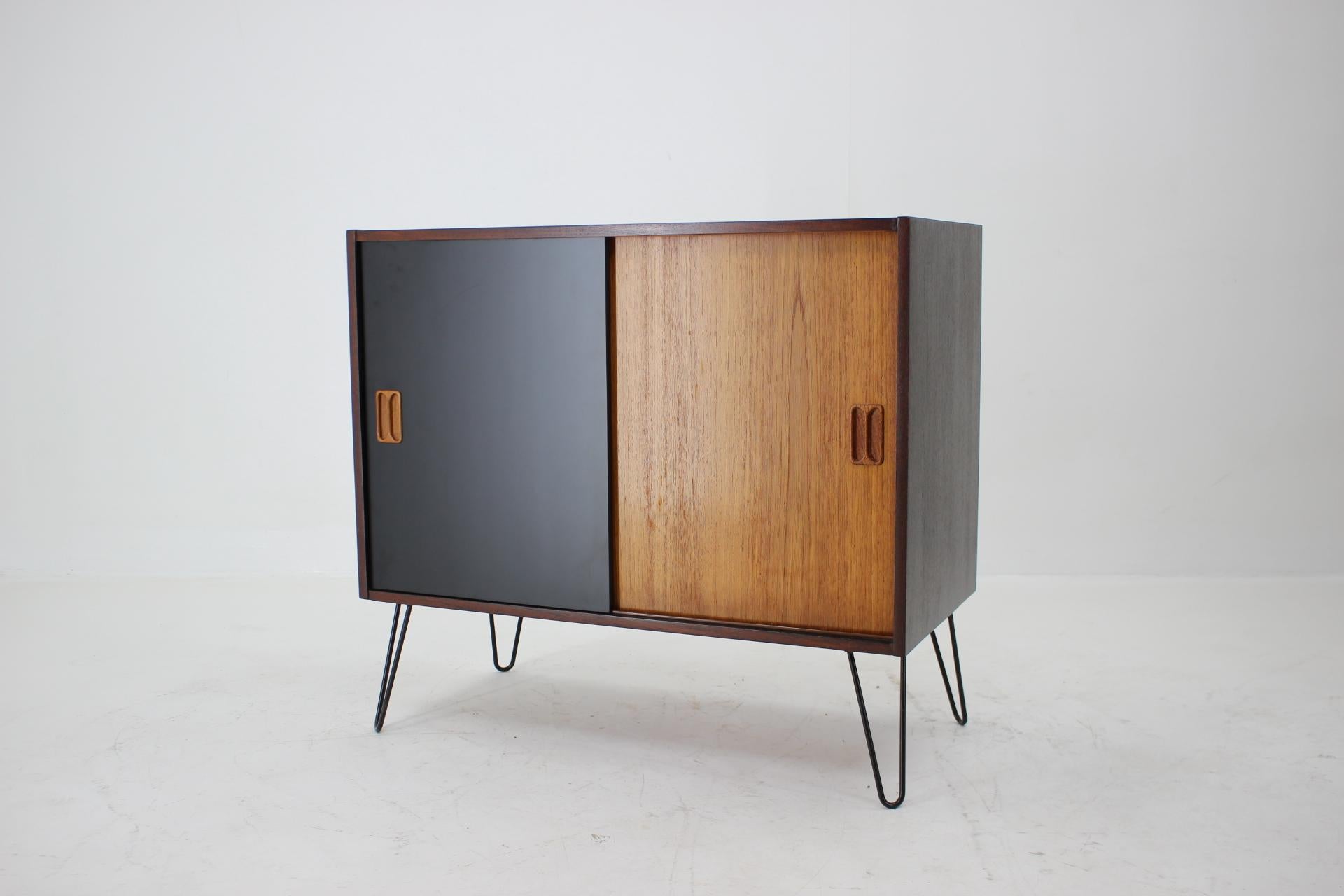 1960s Danish Teak Upcycled Cabinet In Good Condition For Sale In Praha, CZ