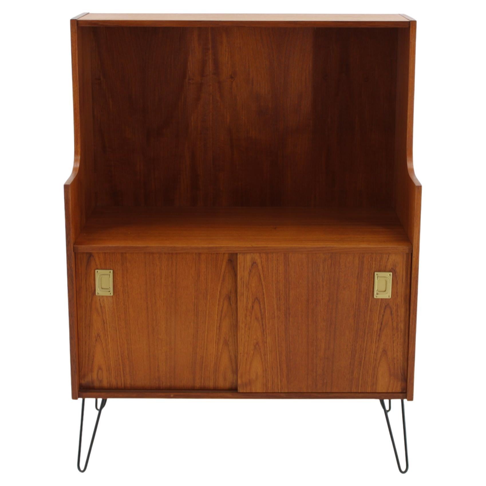 Armoire danoise en teck recyclé des années 1960