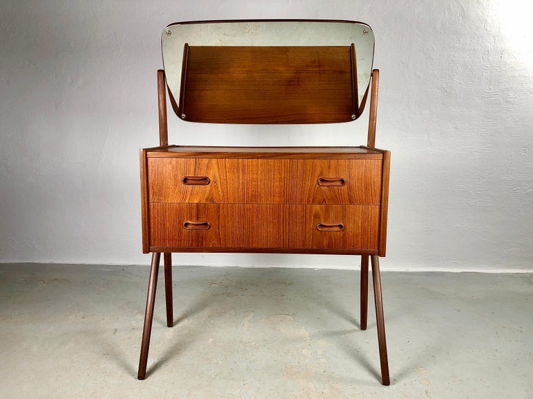 Mid-Century Modern 1960s Restored Danish Teak Dressing - Vanity Table For Sale