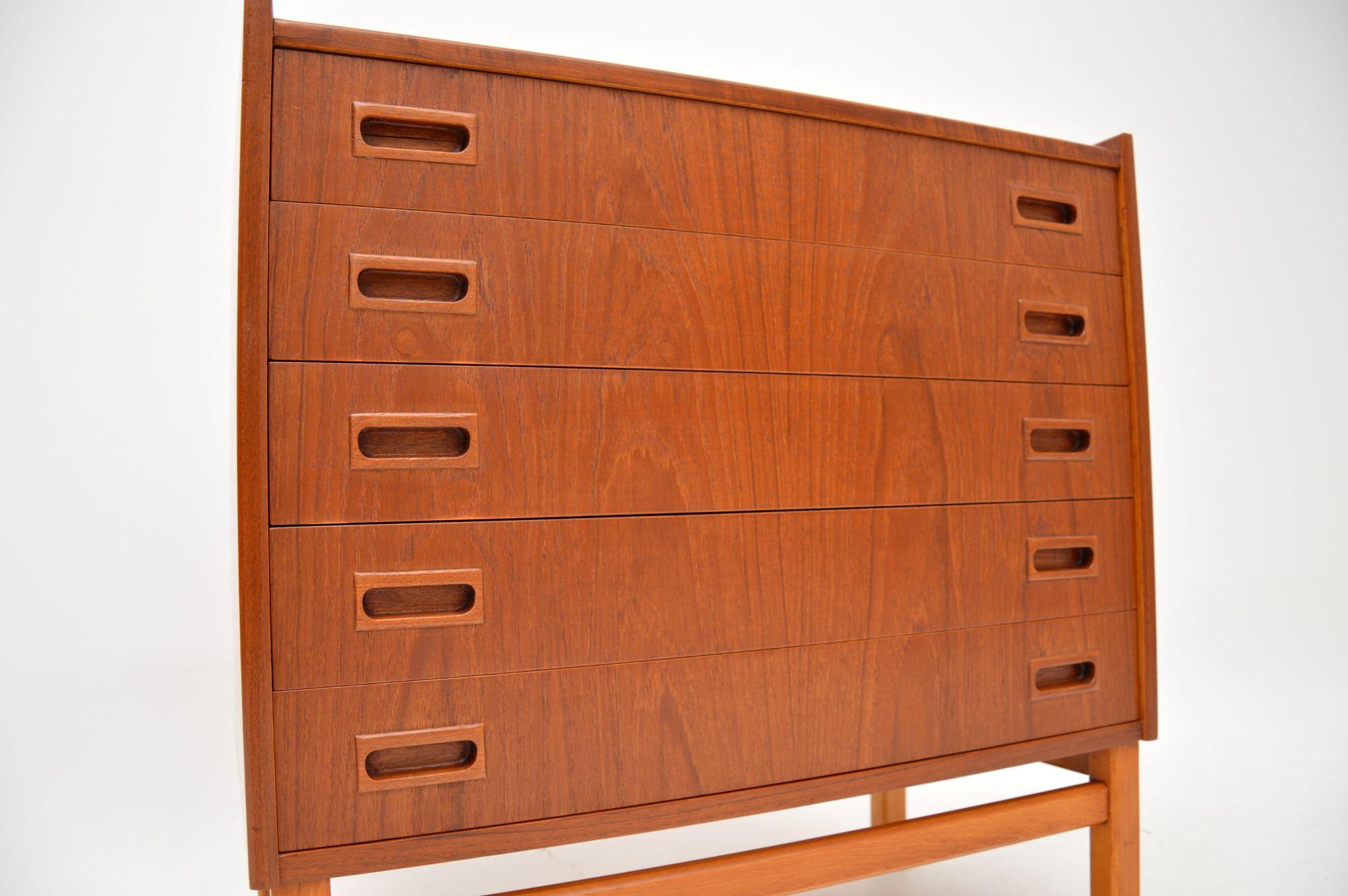 1960's Danish Teak Vintage Chest of Drawers For Sale 5
