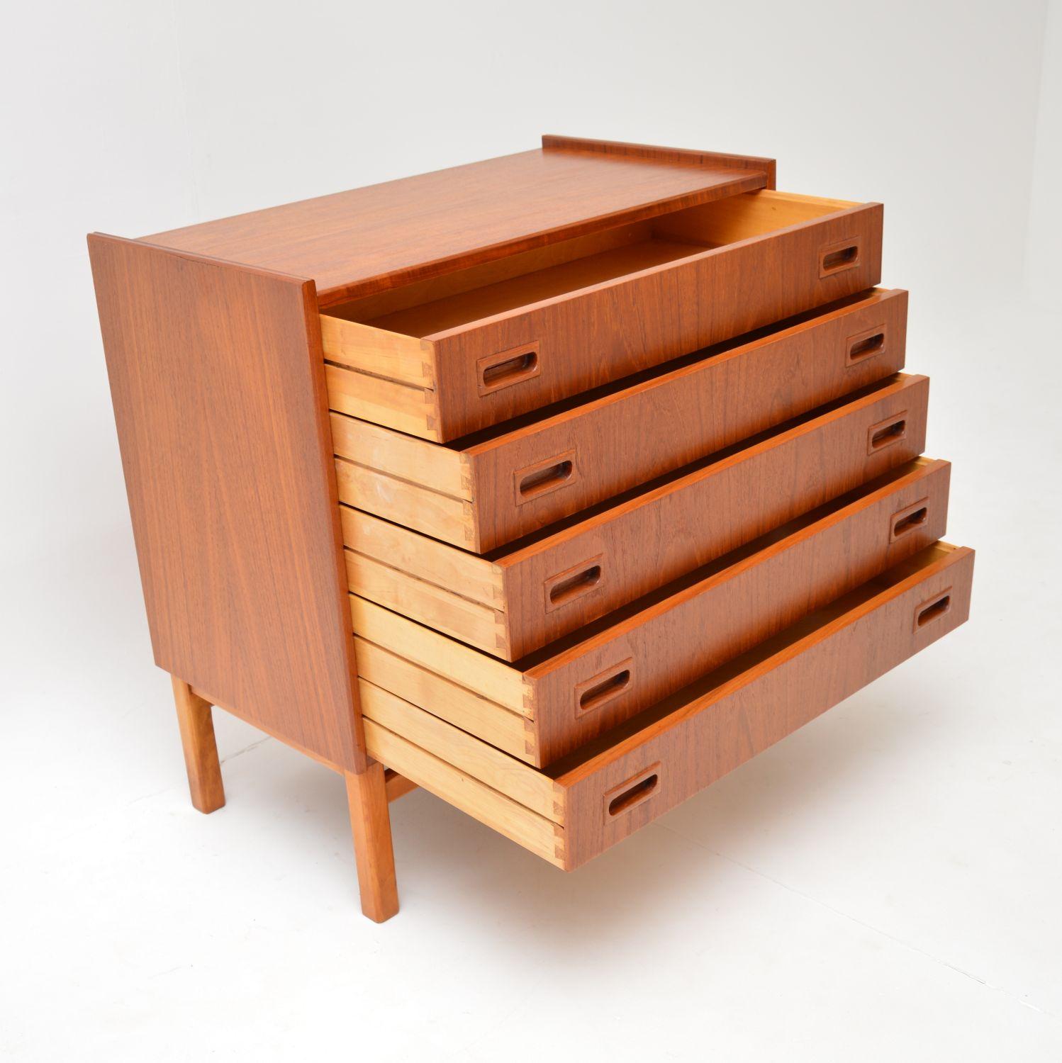 20th Century 1960's Danish Teak Vintage Chest of Drawers For Sale
