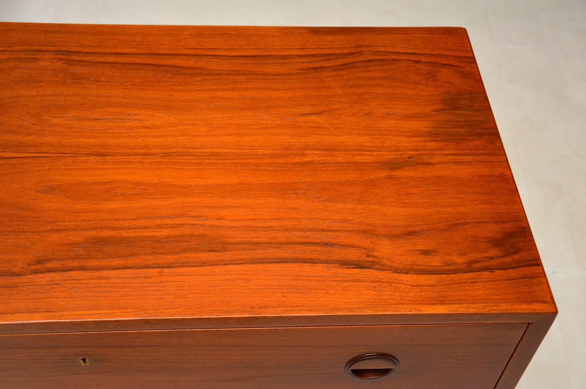 1960s Danish Teak & Wood Bureau/Chest of Drawers 4