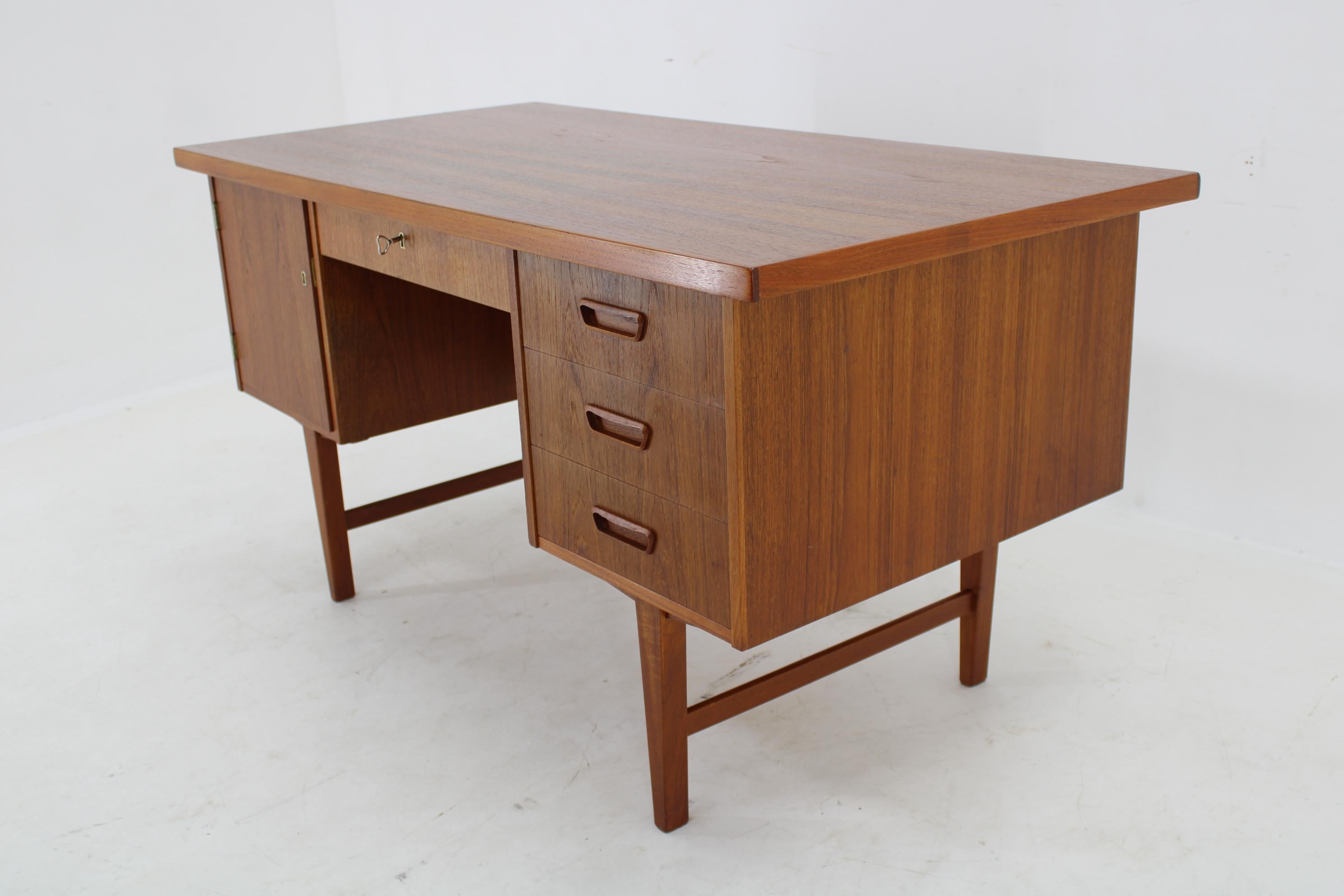 1960s Danish Teak Writing Desk For Sale 8