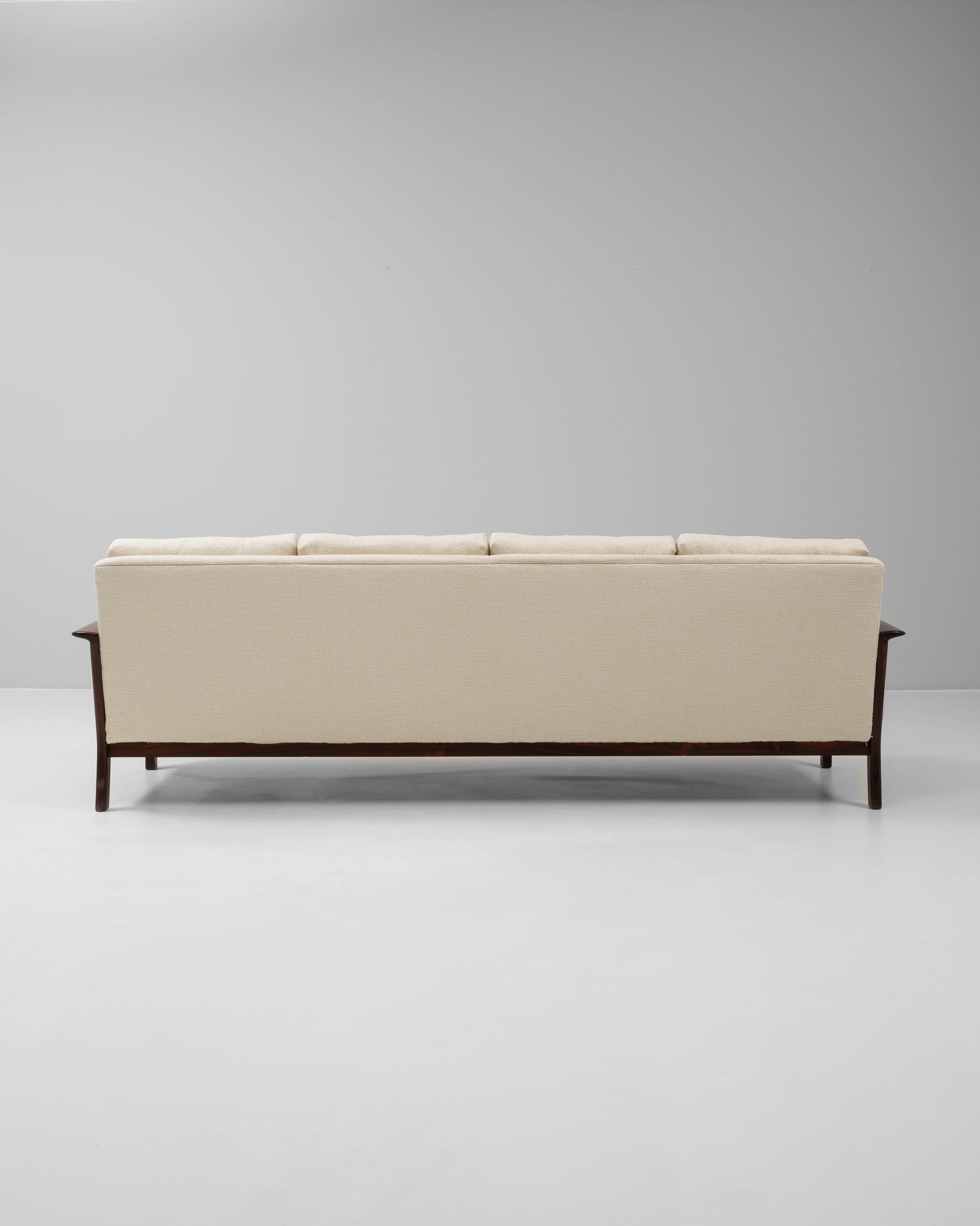 1960s Danish Upholstered Sofa By Hans Olsen (Polster) im Angebot