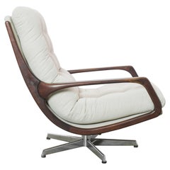 fauteuil danois en bois rembourré des années 1960