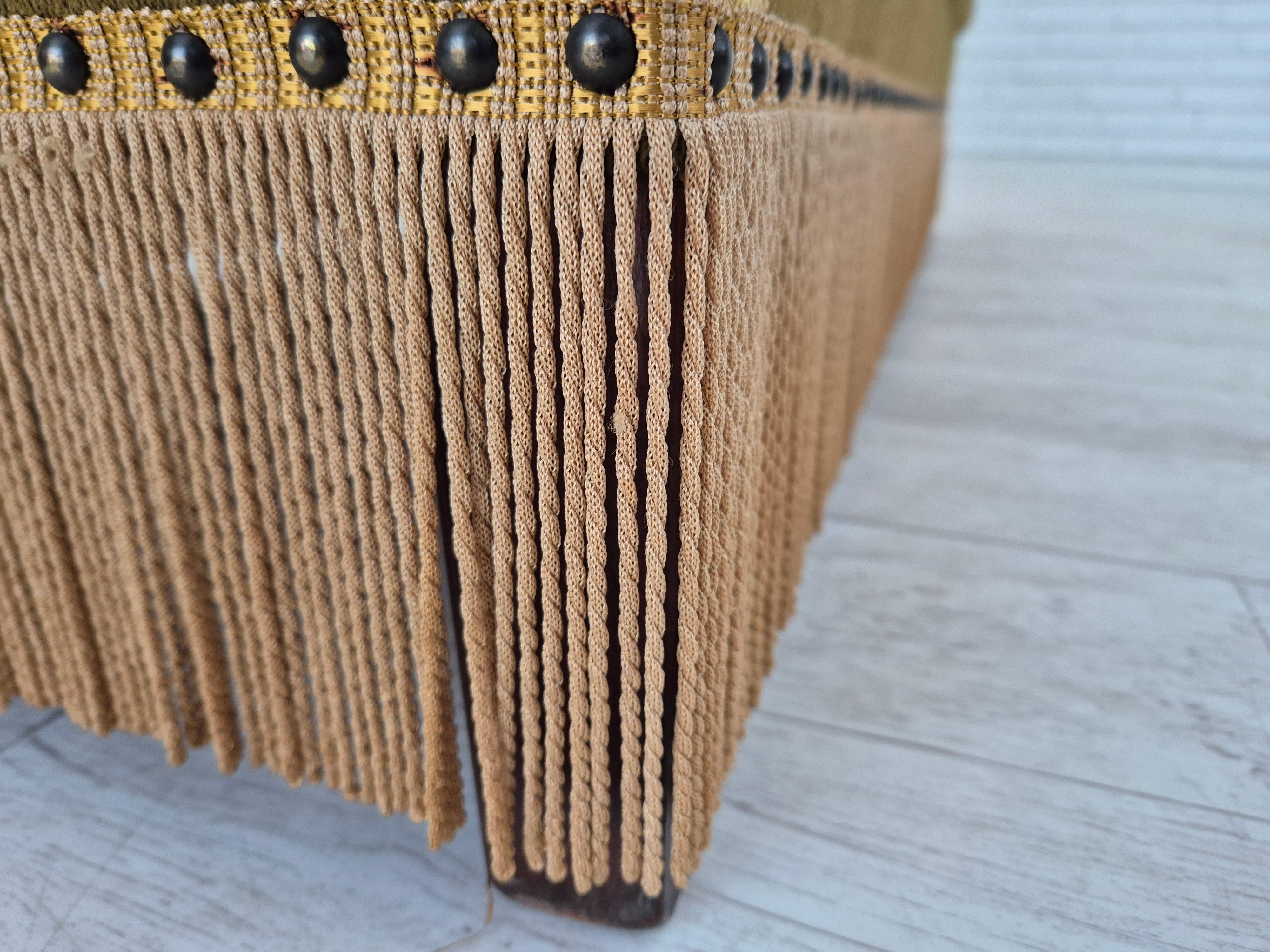 1960s, Danish velour 2 seater drop arm sofa, wool, original condition. For Sale 4