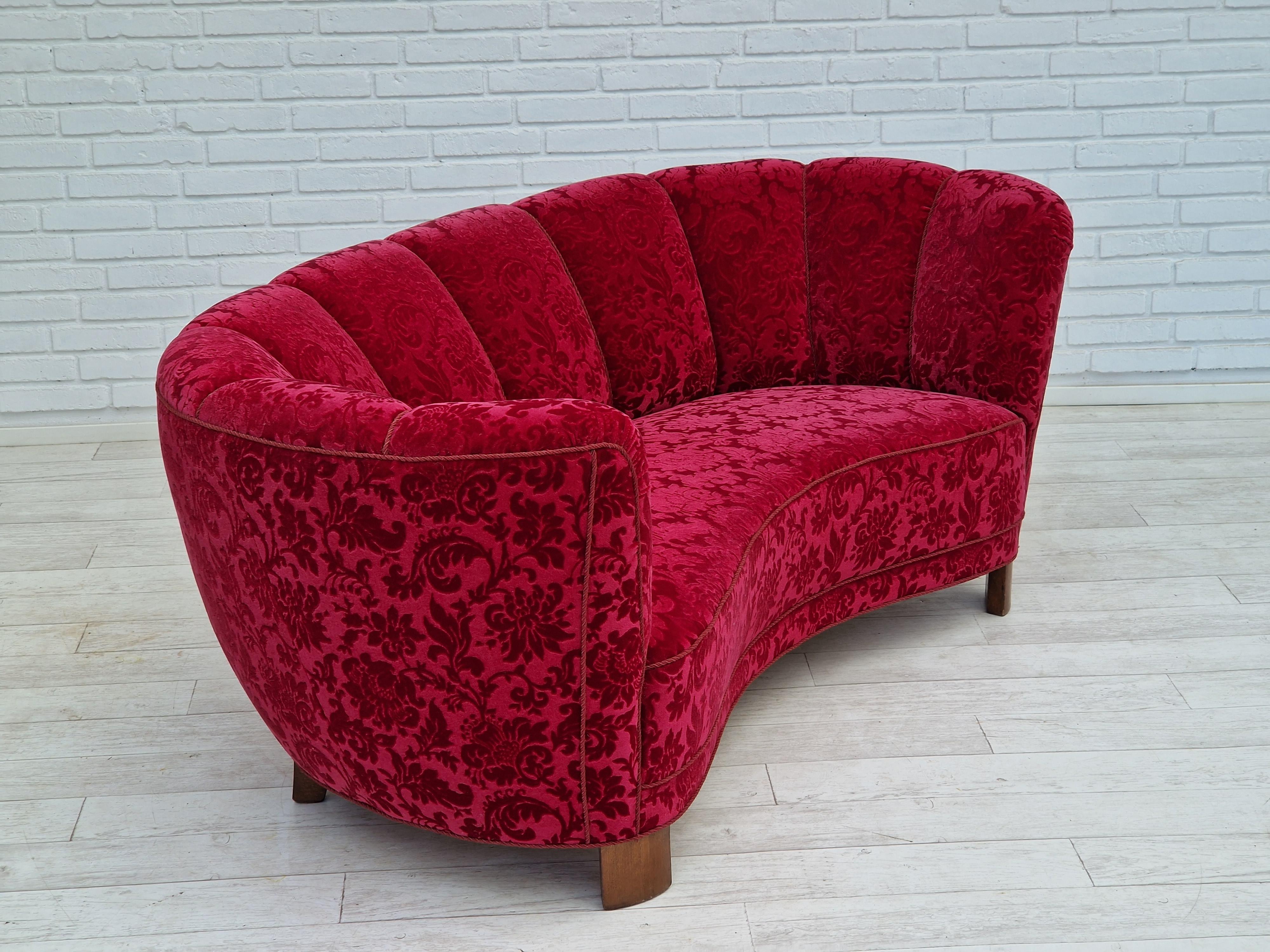 Danois Années 1960, canapé danois vintage à 2 placesanana, très bon état d'origine. en vente